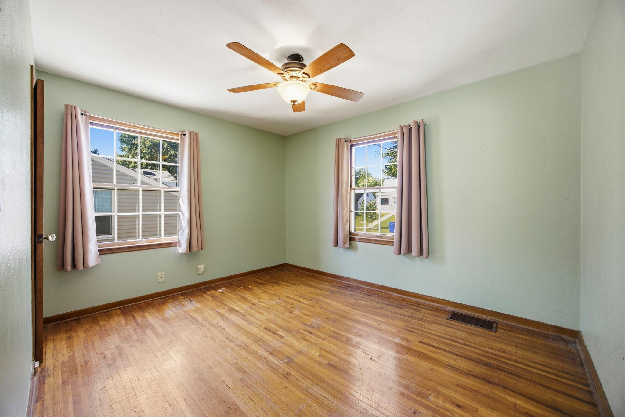 View of Residential at 2116 Fremont Avenue, Saint Paul MN 55119, Saint Paul (8 of 23) - Mike Wilen | Minnesota Team Real Estate