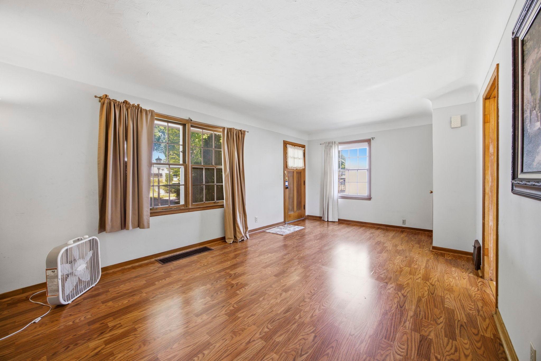 View of Residential at 2116 Fremont Avenue, Saint Paul MN 55119, Saint Paul (3 of 23) - Mike Wilen | Minnesota Team Real Estate