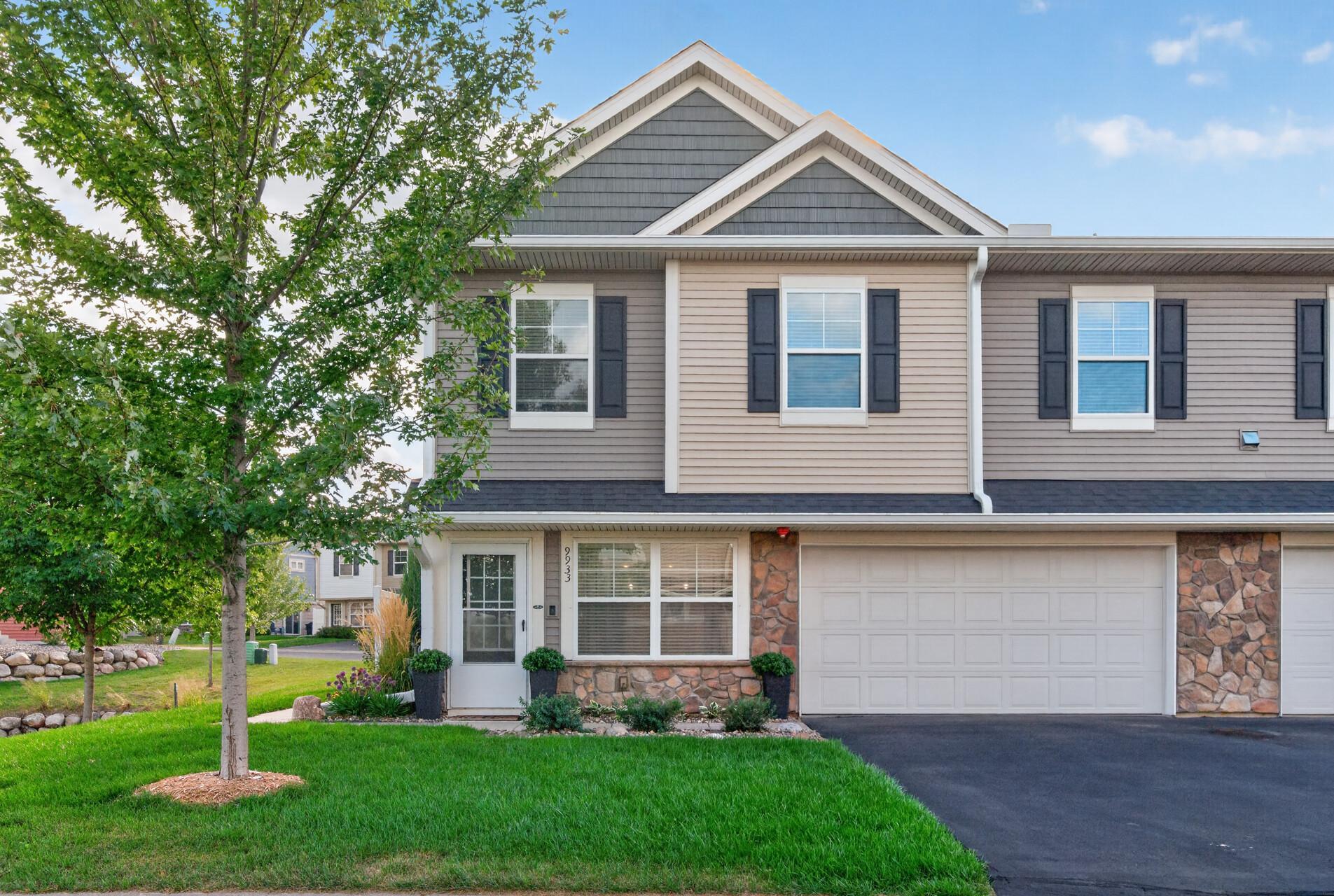 View of (TH) Side x Side at 9933 5th St Lane, Lake Elmo - Mike Wilen | Minnesota Team Real Estate