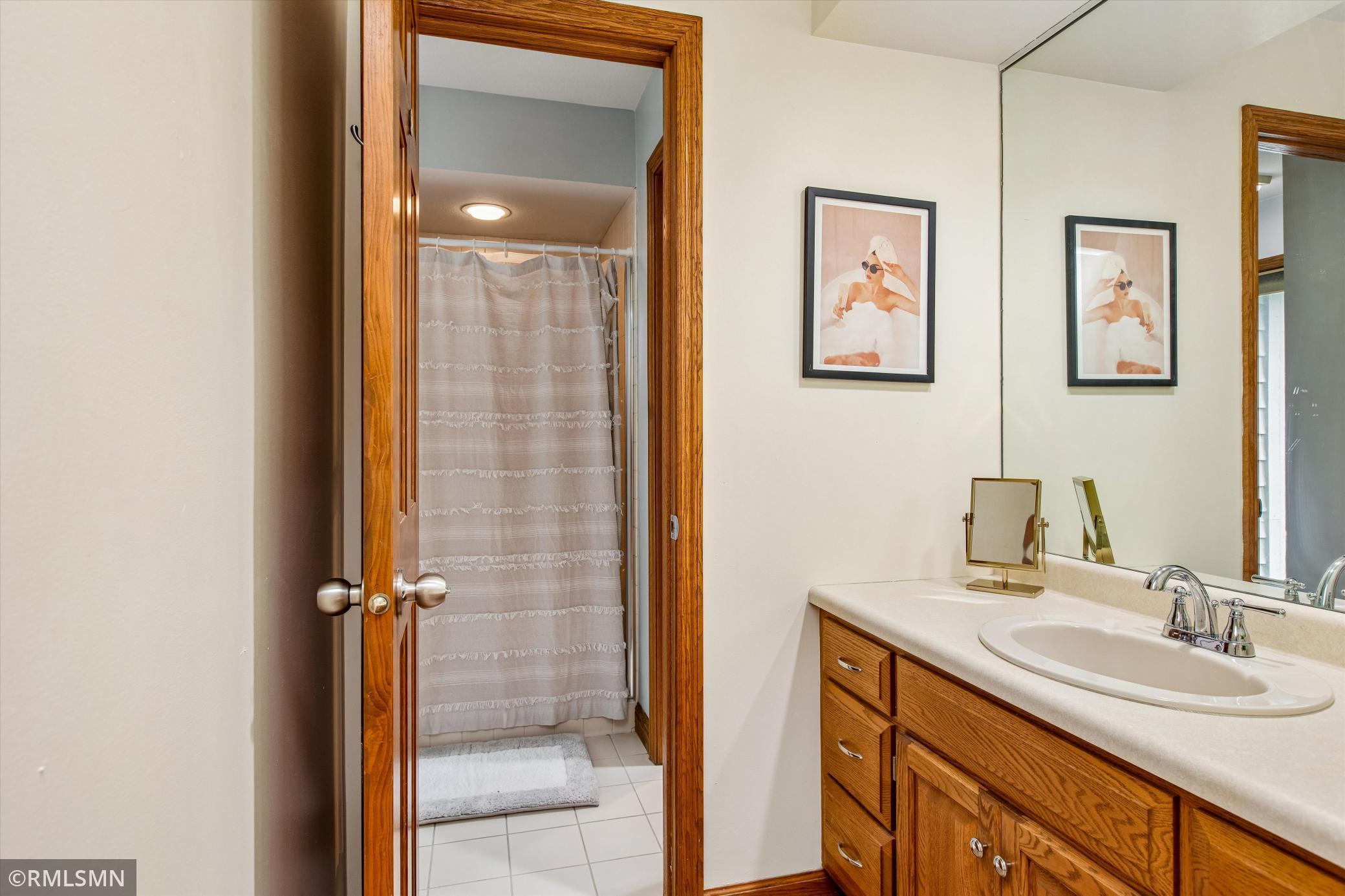 View of Residential at 13789 Guild Avenue, Apple Valley MN 55124, Apple Valley (33 of 50) - Mike Wilen | Minnesota Team Real Estate