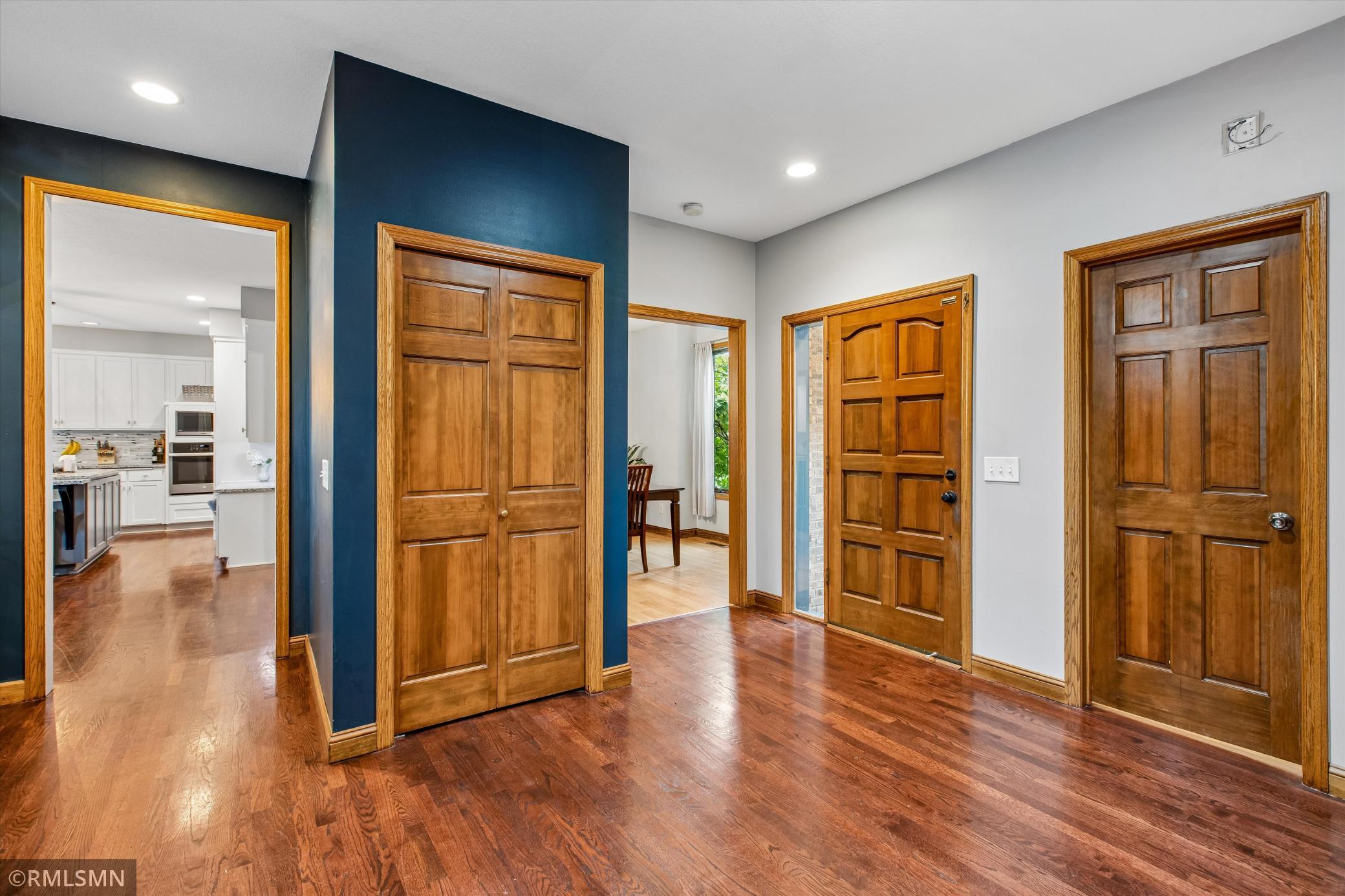 View of Residential at 13789 Guild Avenue, Apple Valley MN 55124, Apple Valley (16 of 50) - Mike Wilen | Minnesota Team Real Estate