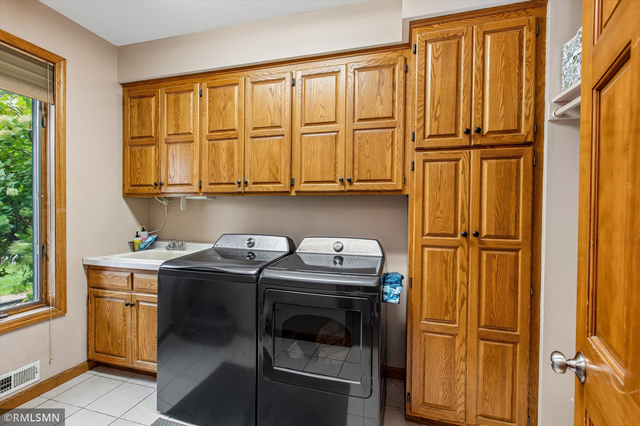 View of Residential at 13789 Guild Avenue, Apple Valley MN 55124, Apple Valley (6 of 50) - Mike Wilen | Minnesota Team Real Estate