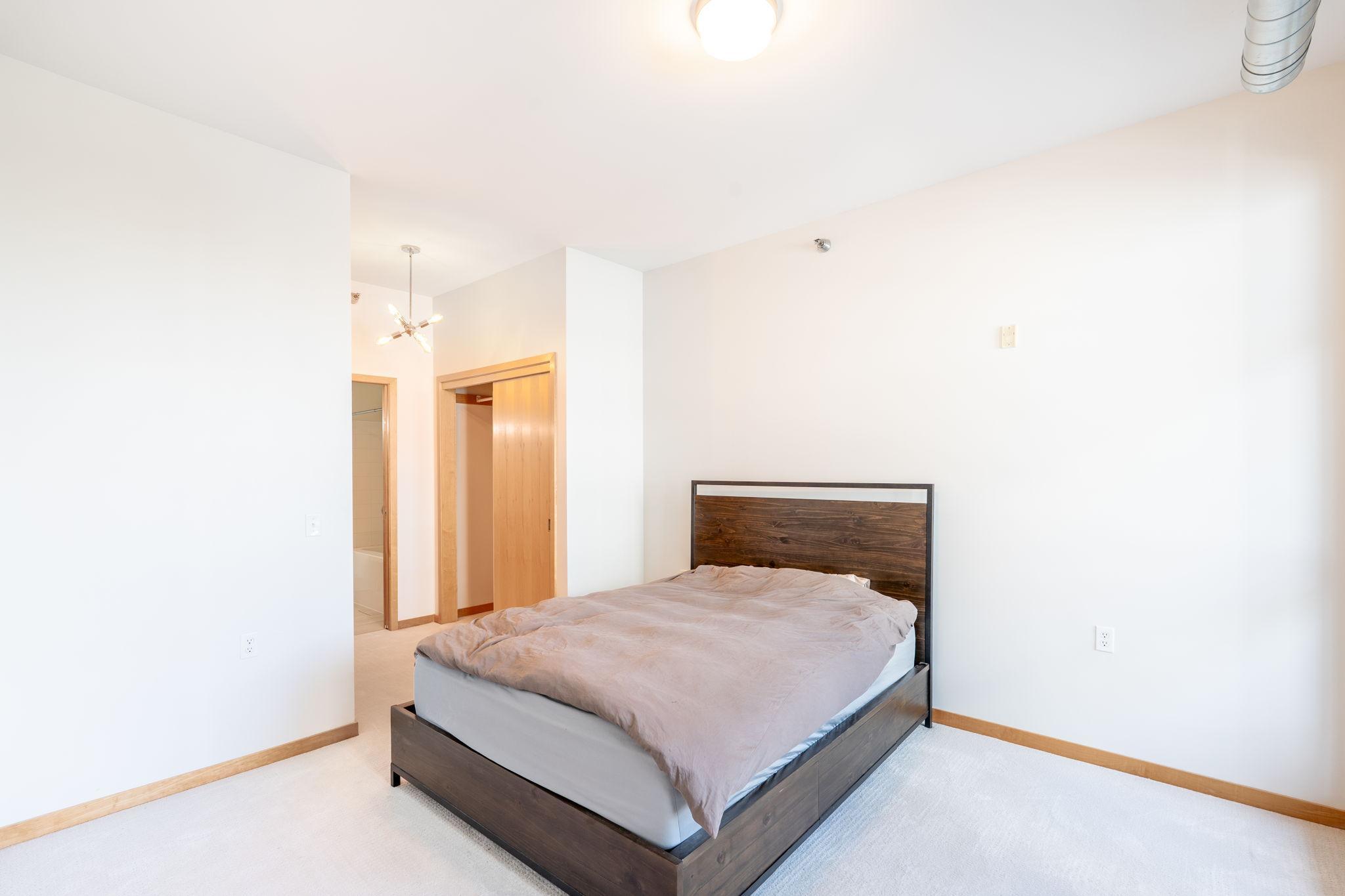 View of Residential at 1211 Lagoon Avenue #305, Minneapolis MN 55408, Minneapolis (8 of 14) - Mike Wilen | Minnesota Team Real Estate