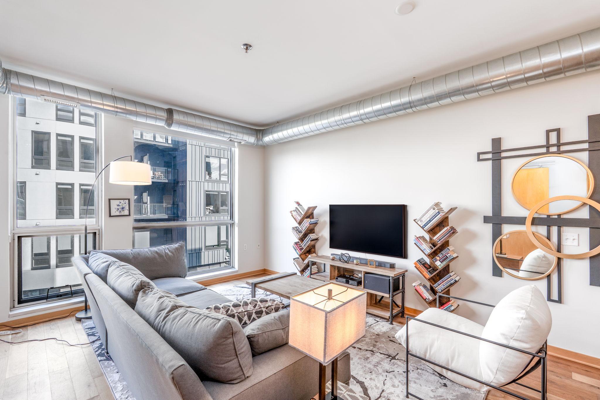 View of Residential at 1211 Lagoon Avenue #305, Minneapolis MN 55408, Minneapolis (5 of 14) - Mike Wilen | Minnesota Team Real Estate
