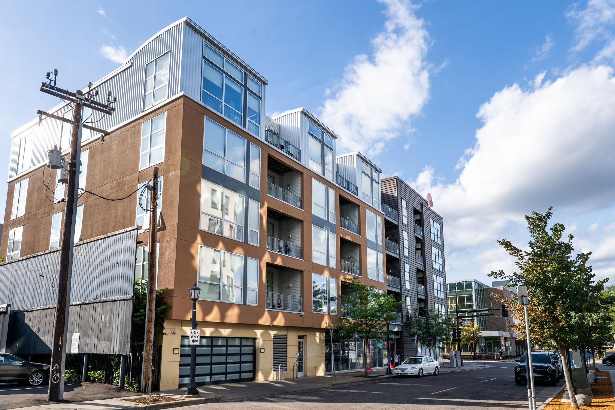 View of Residential at 1211 Lagoon Avenue #305, Minneapolis MN 55408, Minneapolis (4 of 14) - Mike Wilen | Minnesota Team Real Estate