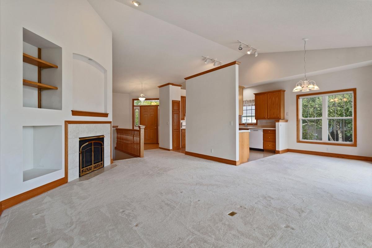 View of Residential at 583 Holly Lane, Oakdale MN 55128, Oakdale (5 of 54) - Mike Wilen | Minnesota Team Real Estate