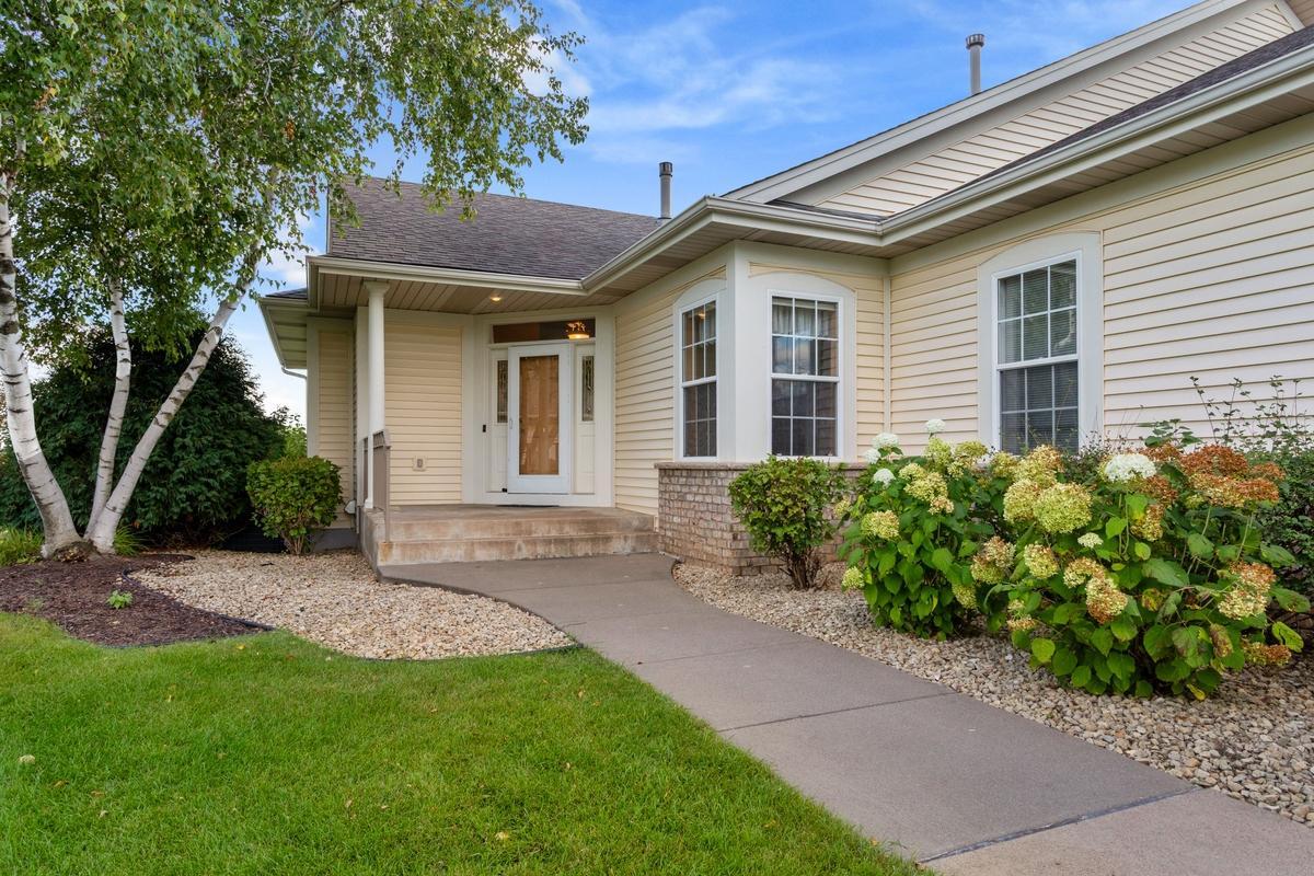 View of Residential at 583 Holly Lane, Oakdale MN 55128, Oakdale (43 of 54) - Mike Wilen | Minnesota Team Real Estate