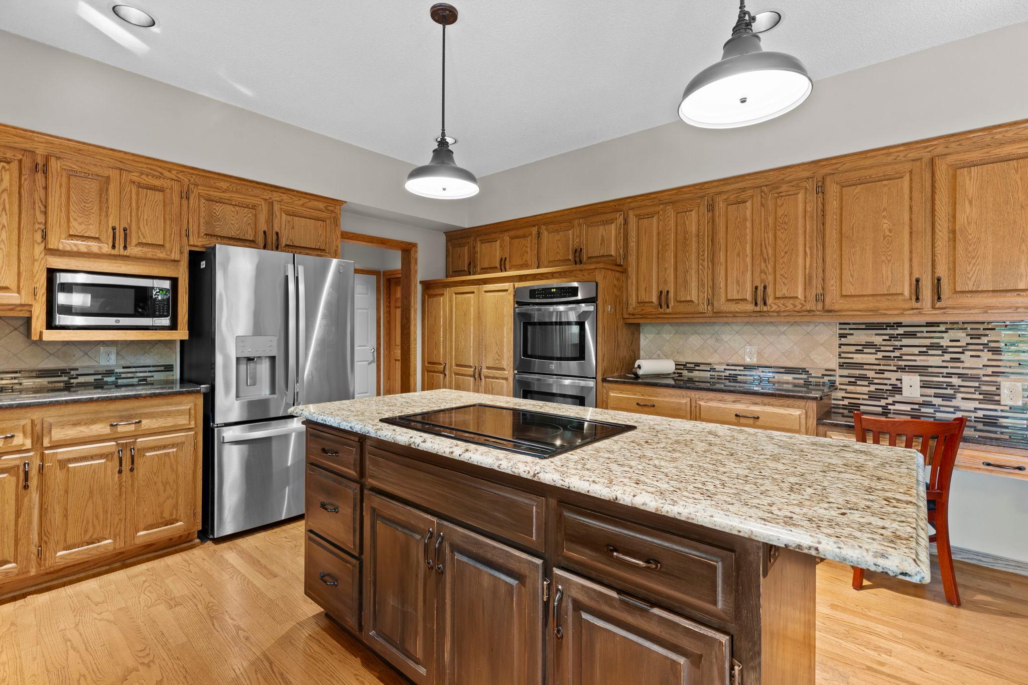 View of Residential at 17707 Kingsbury Circle, Lakeville MN 55044, Lakeville (6 of 34) - Mike Wilen | Minnesota Team Real Estate