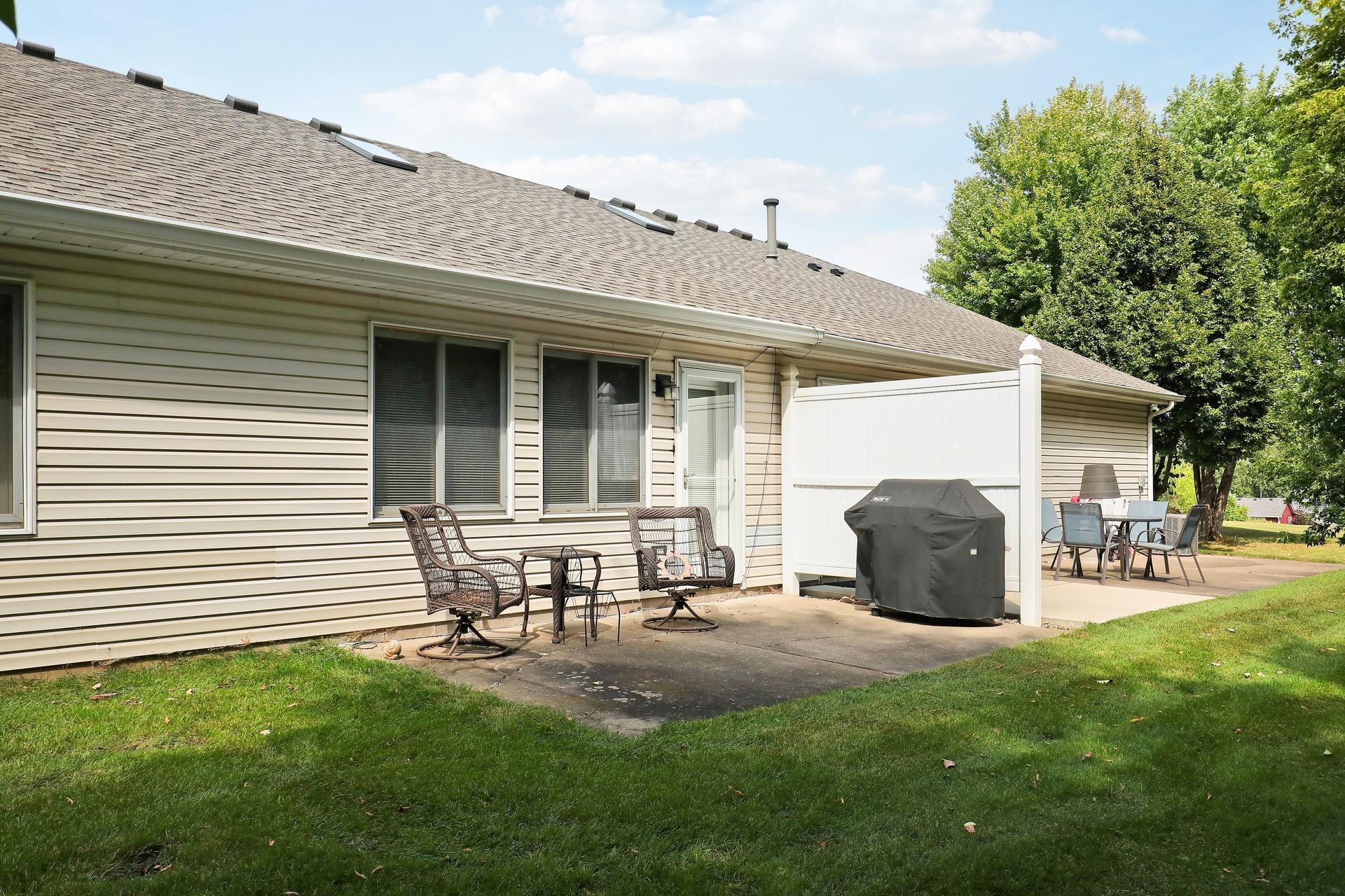 View of Residential at 8953 Thomas Lane, Woodbury MN 55125, Woodbury (27 of 30) - Mike Wilen | Minnesota Team Real Estate