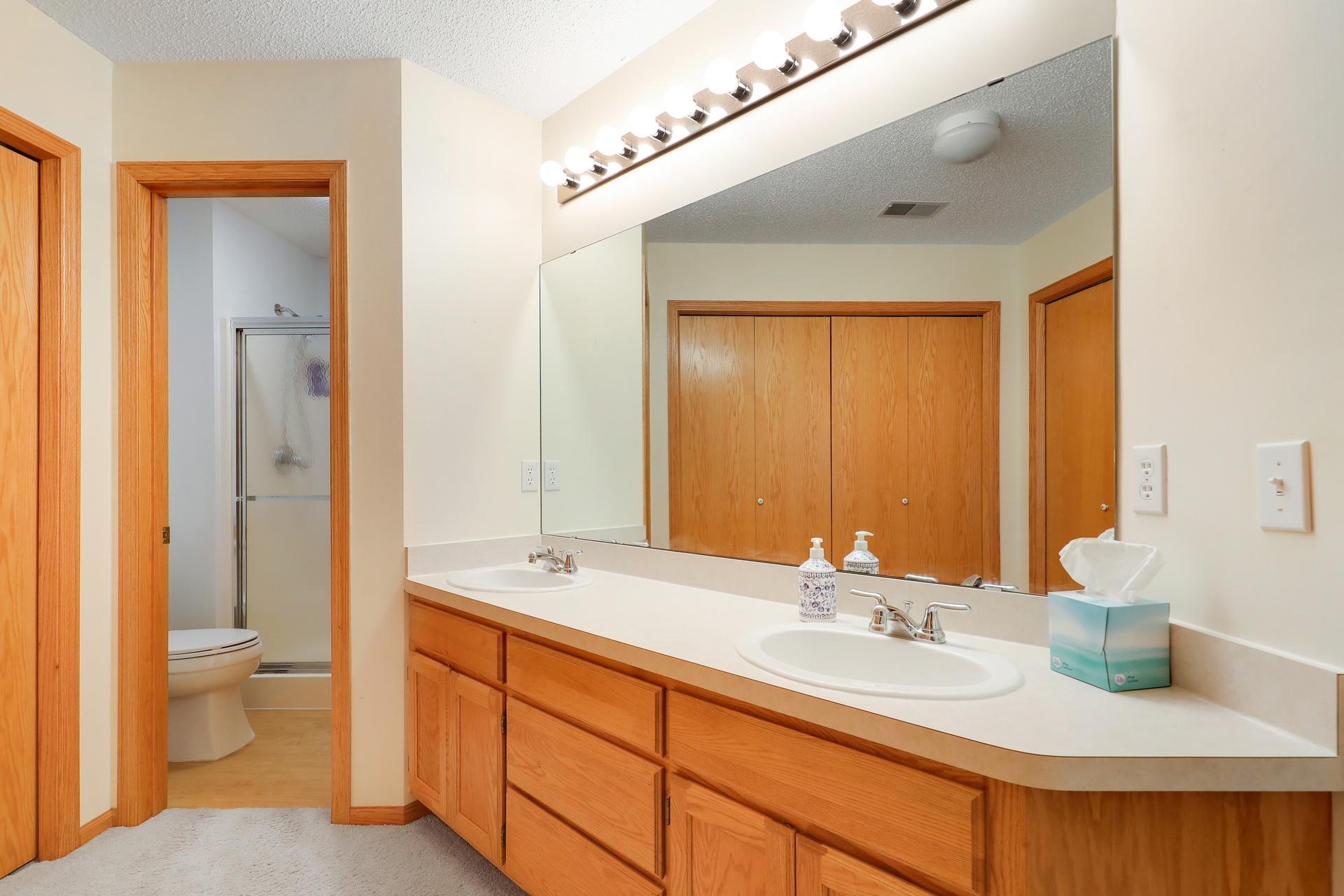 View of Residential at 8953 Thomas Lane, Woodbury MN 55125, Woodbury (21 of 30) - Mike Wilen | Minnesota Team Real Estate
