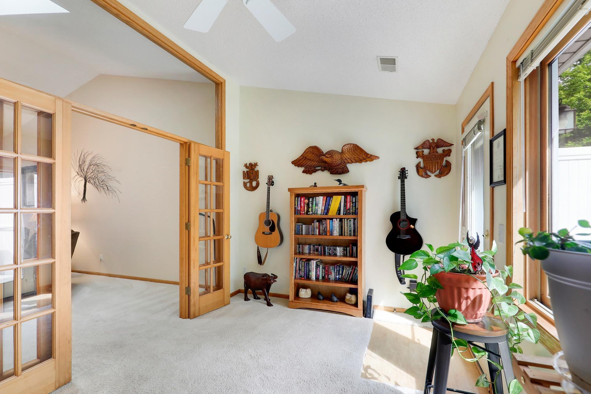 View of Residential at 8953 Thomas Lane, Woodbury MN 55125, Woodbury (15 of 30) - Mike Wilen | Minnesota Team Real Estate