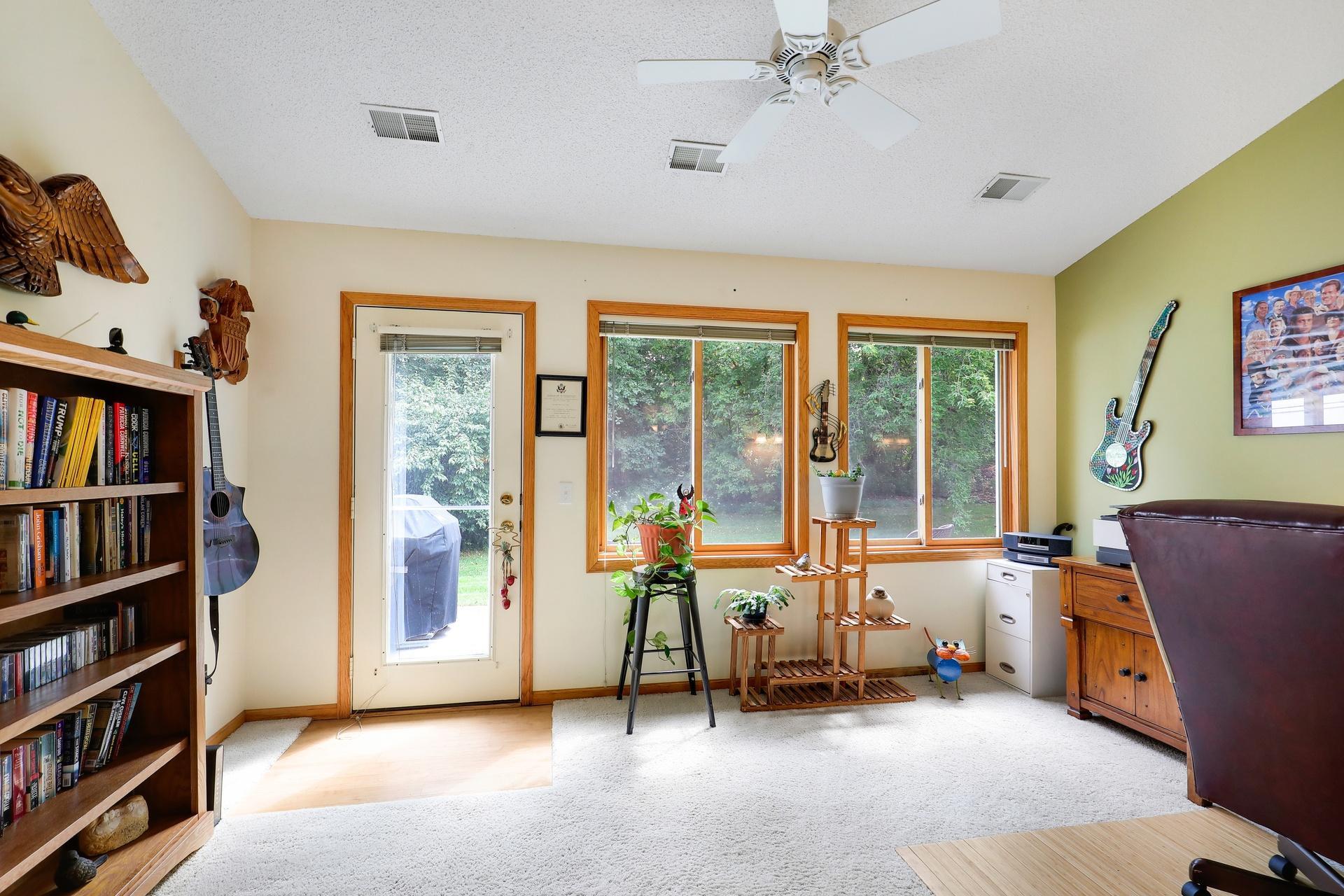 View of Residential at 8953 Thomas Lane, Woodbury MN 55125, Woodbury (13 of 30) - Mike Wilen | Minnesota Team Real Estate