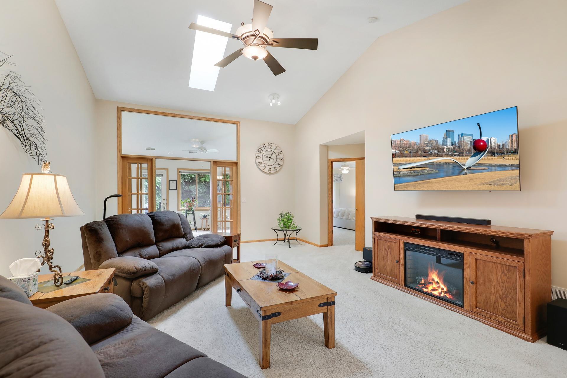 View of Residential at 8953 Thomas Lane, Woodbury MN 55125, Woodbury (7 of 30) - Mike Wilen | Minnesota Team Real Estate