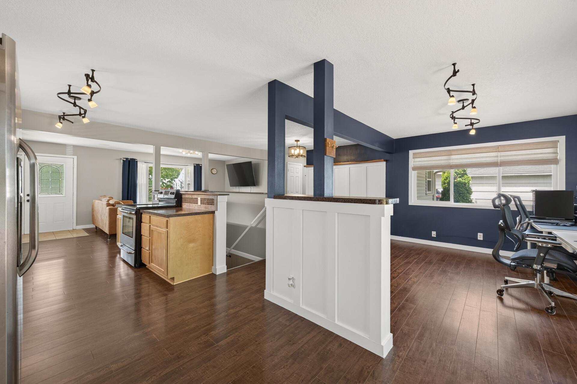 View of Residential at 211 92nd Avenue, Blaine MN 55434, Blaine (18 of 48) - Mike Wilen | Minnesota Team Real Estate