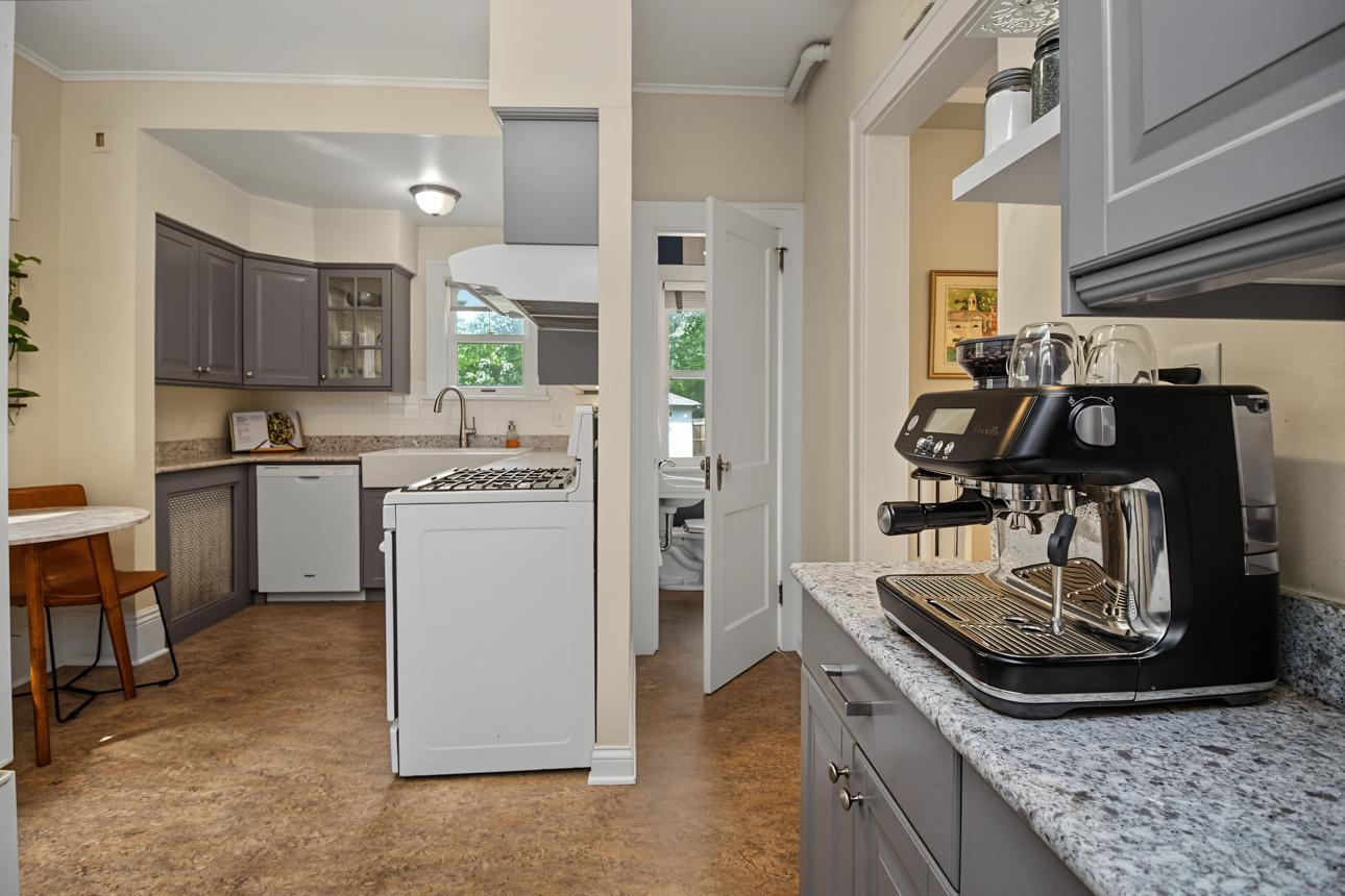 View of Residential at 899 Osceola Avenue, Saint Paul MN 55105, Saint Paul (17 of 40) - Mike Wilen | Minnesota Team Real Estate