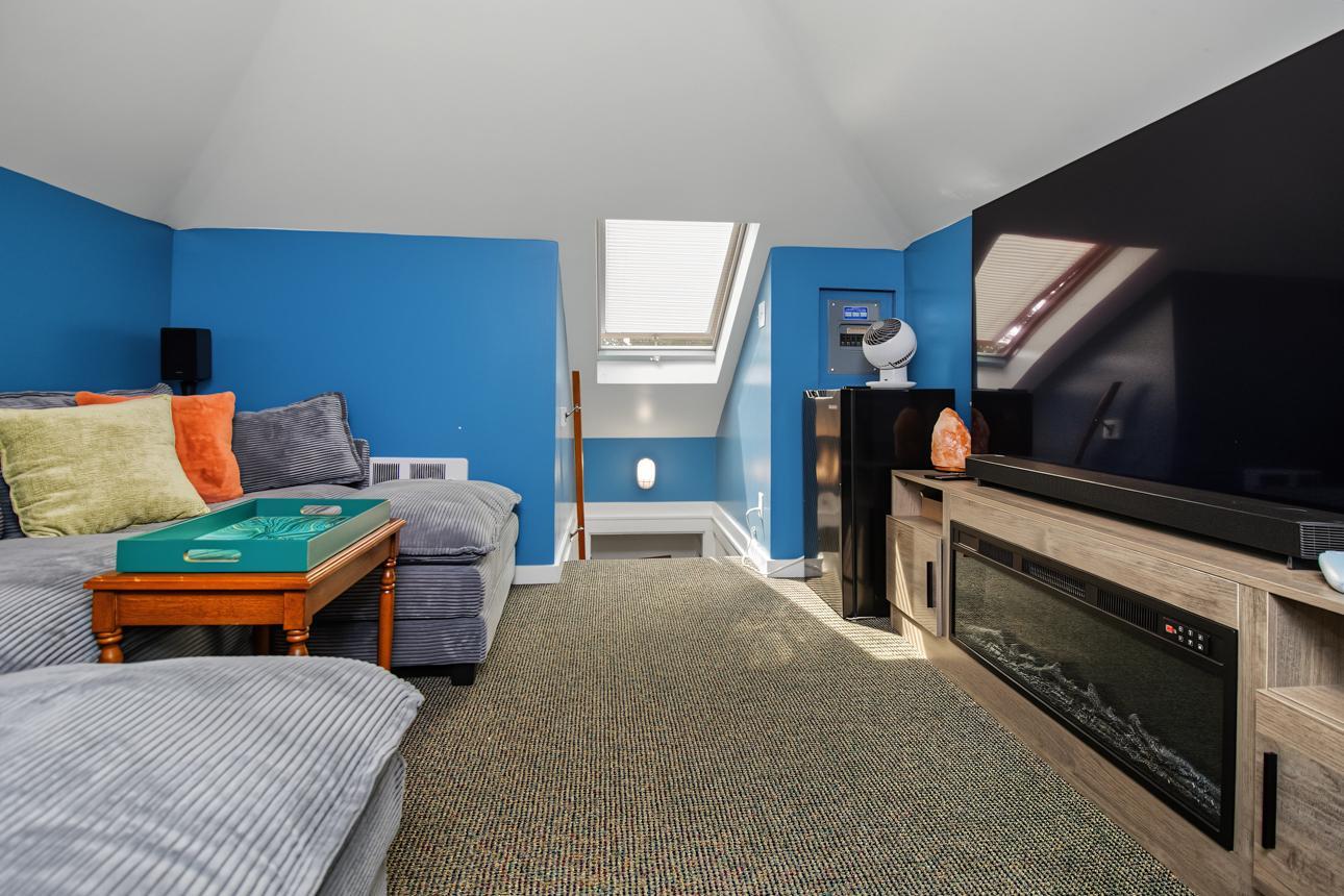 View of Residential at 899 Osceola Avenue, Saint Paul MN 55105, Saint Paul (31 of 40) - Mike Wilen | Minnesota Team Real Estate