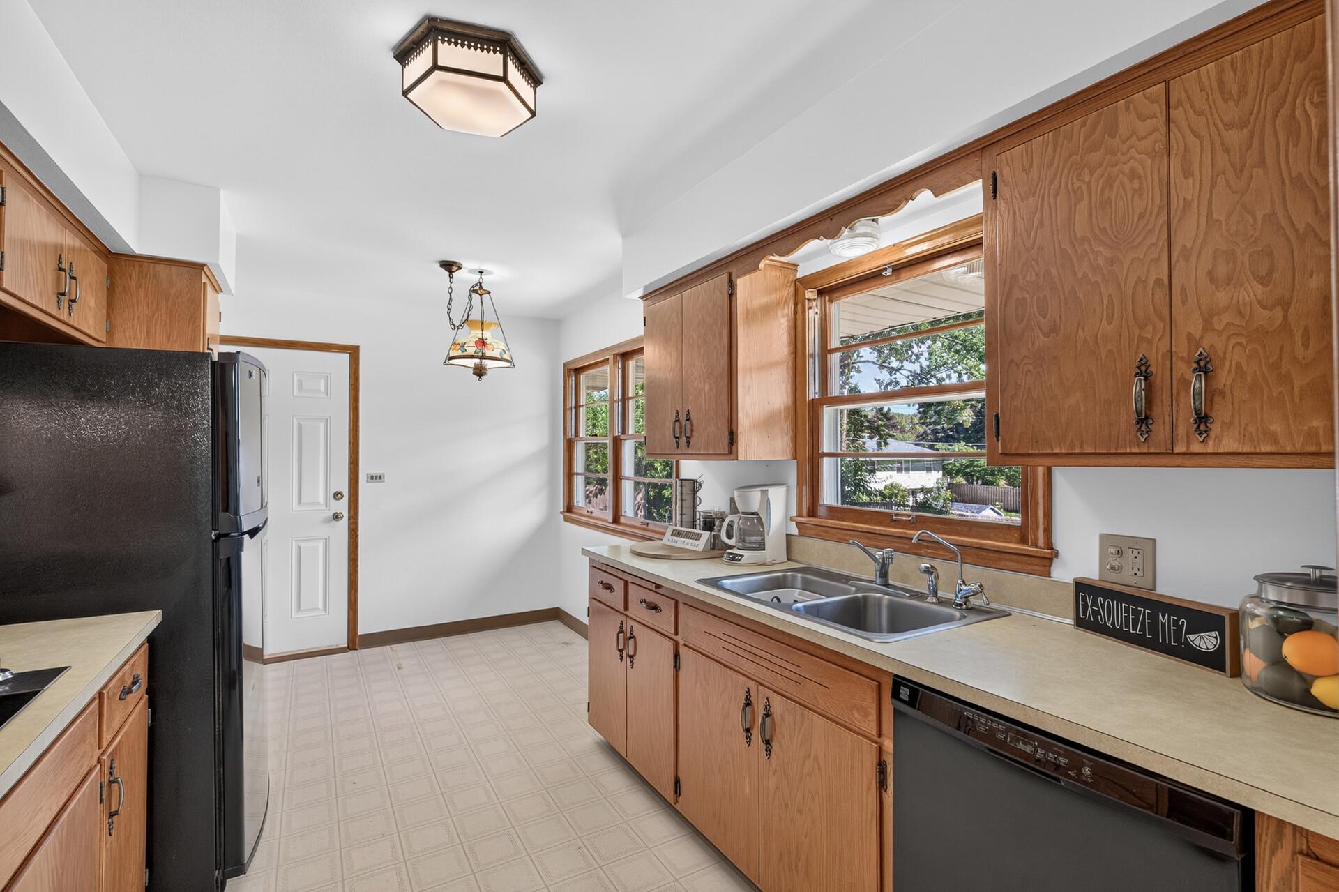 View of Residential at 7538 Carmen Avenue, Inver Grove Heights MN 55076, Inver Grove Heights (10 of 30) - Mike Wilen | Minnesota Team Real Estate