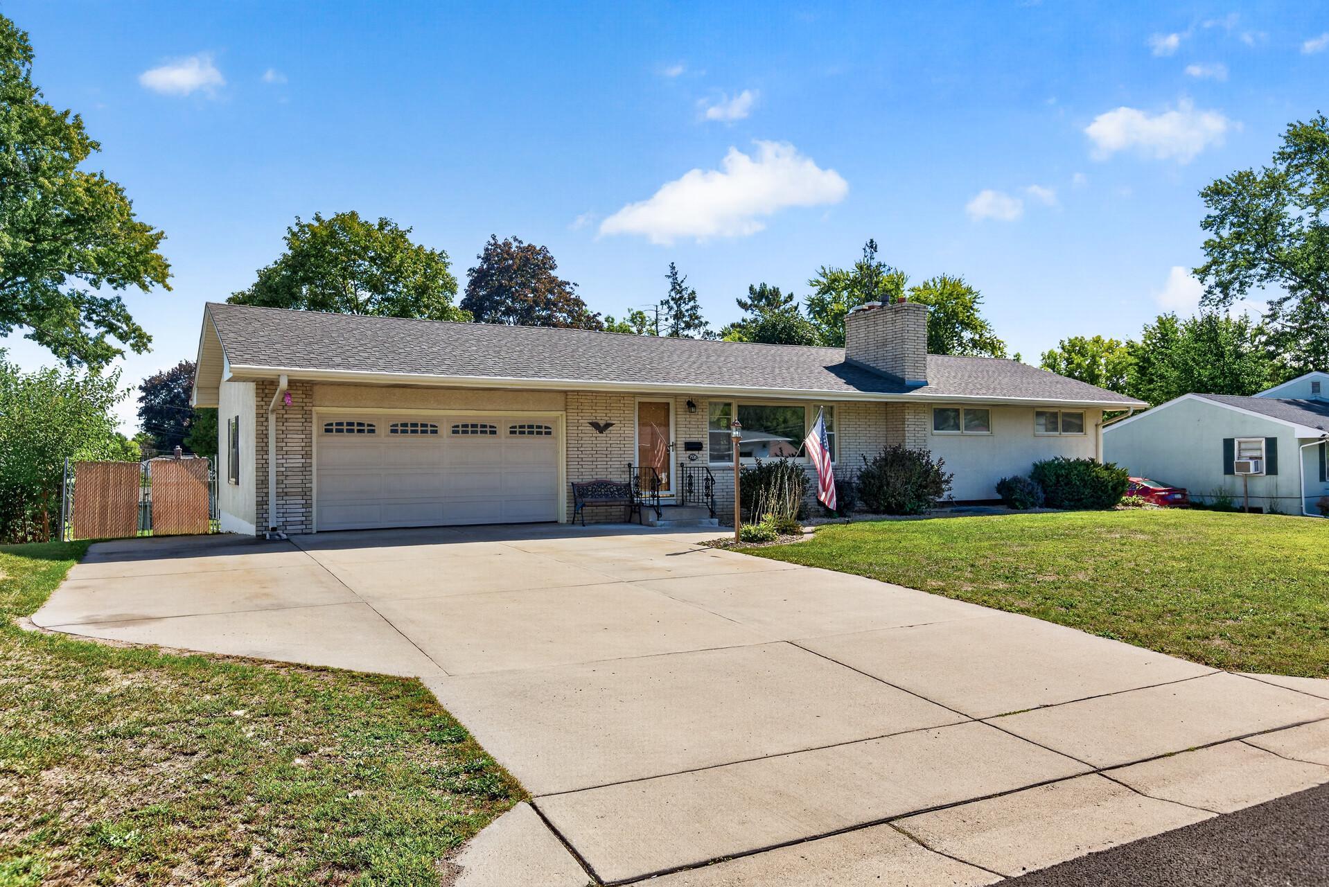 View of Residential at 7538 Carmen Avenue, Inver Grove Heights MN 55076, Inver Grove Heights (2 of 30) - Mike Wilen | Minnesota Team Real Estate