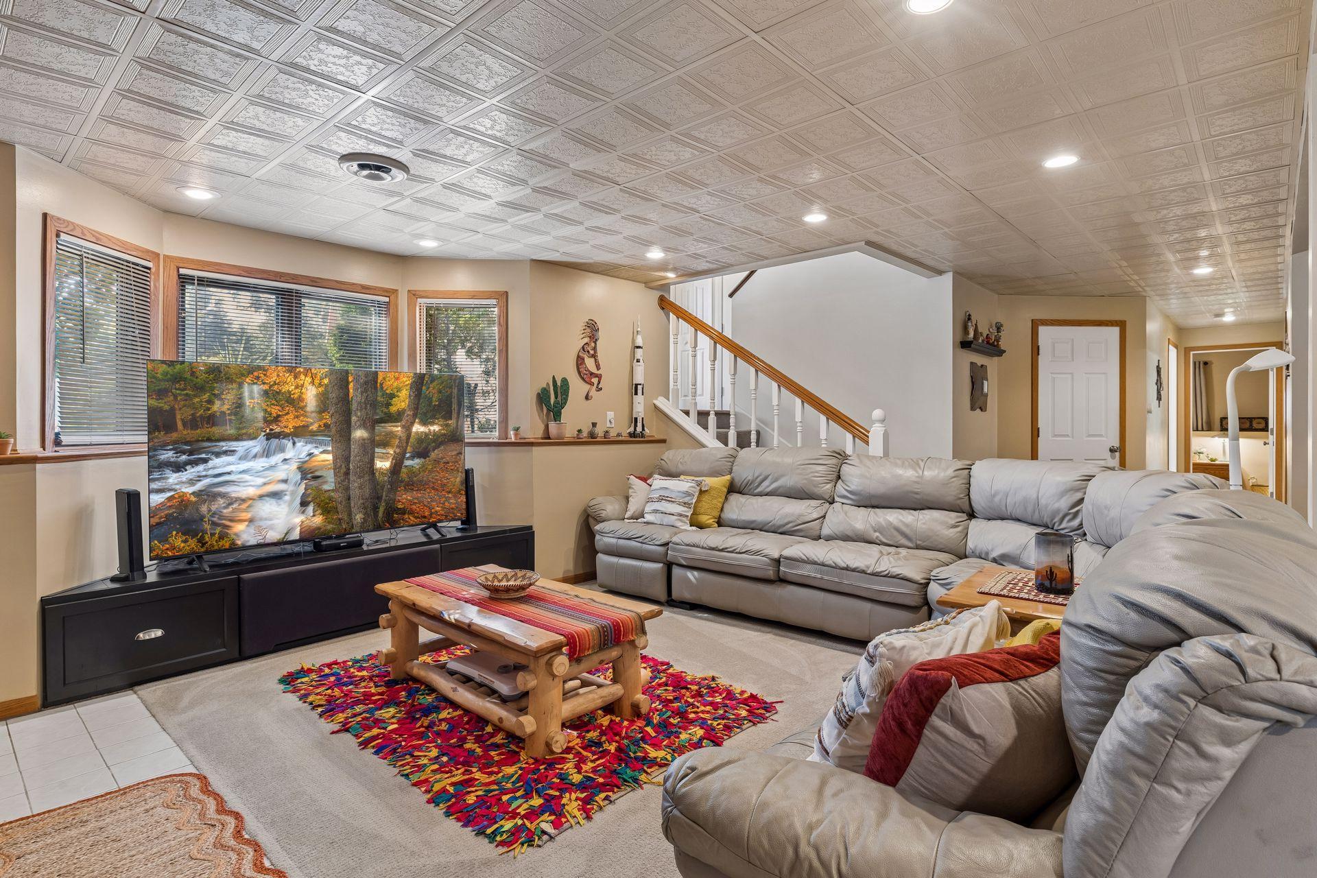 View of Residential at 5170 Hemlock Lane, Plymouth MN 55442, Plymouth (34 of 49) - Mike Wilen | Minnesota Team Real Estate