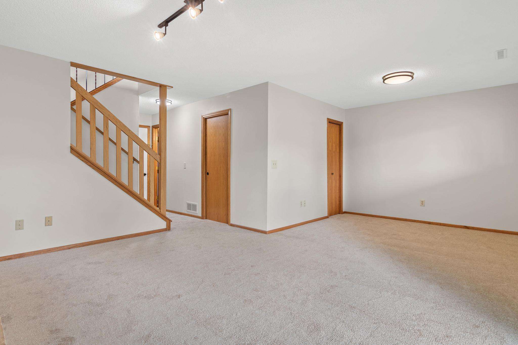 View of Residential at 1547 Clemson Drive, Eagan MN 55122, Eagan (21 of 31) - Mike Wilen | Minnesota Team Real Estate