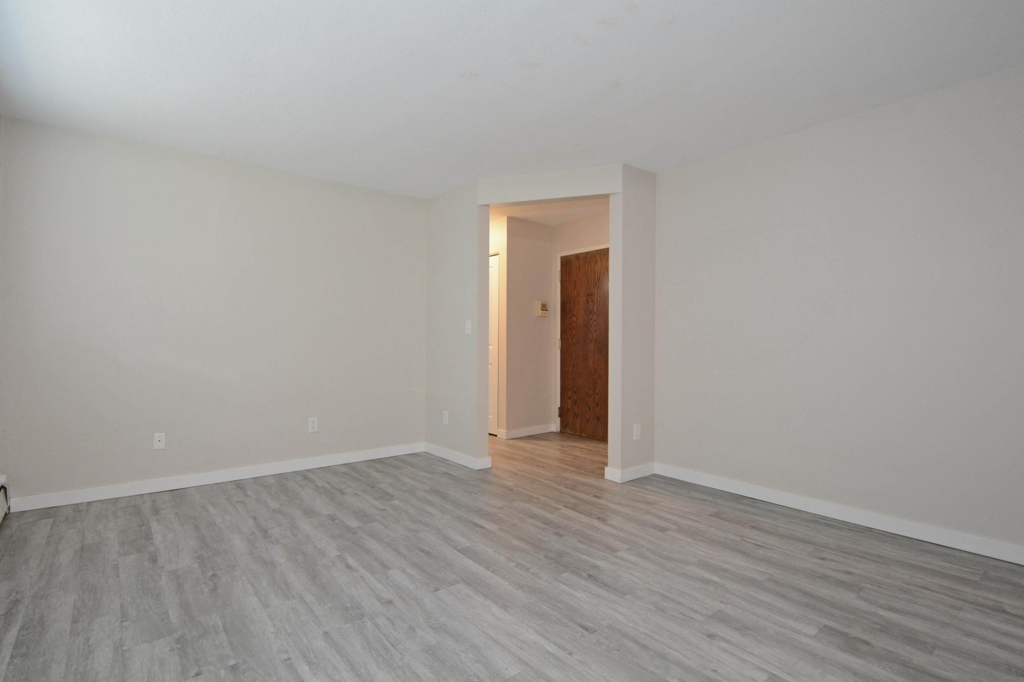 View of Commercial Sale at 2725 Pleasant Avenue, Minneapolis MN 55408, Minneapolis (6 of 10) - Mike Wilen | Minnesota Team Real Estate