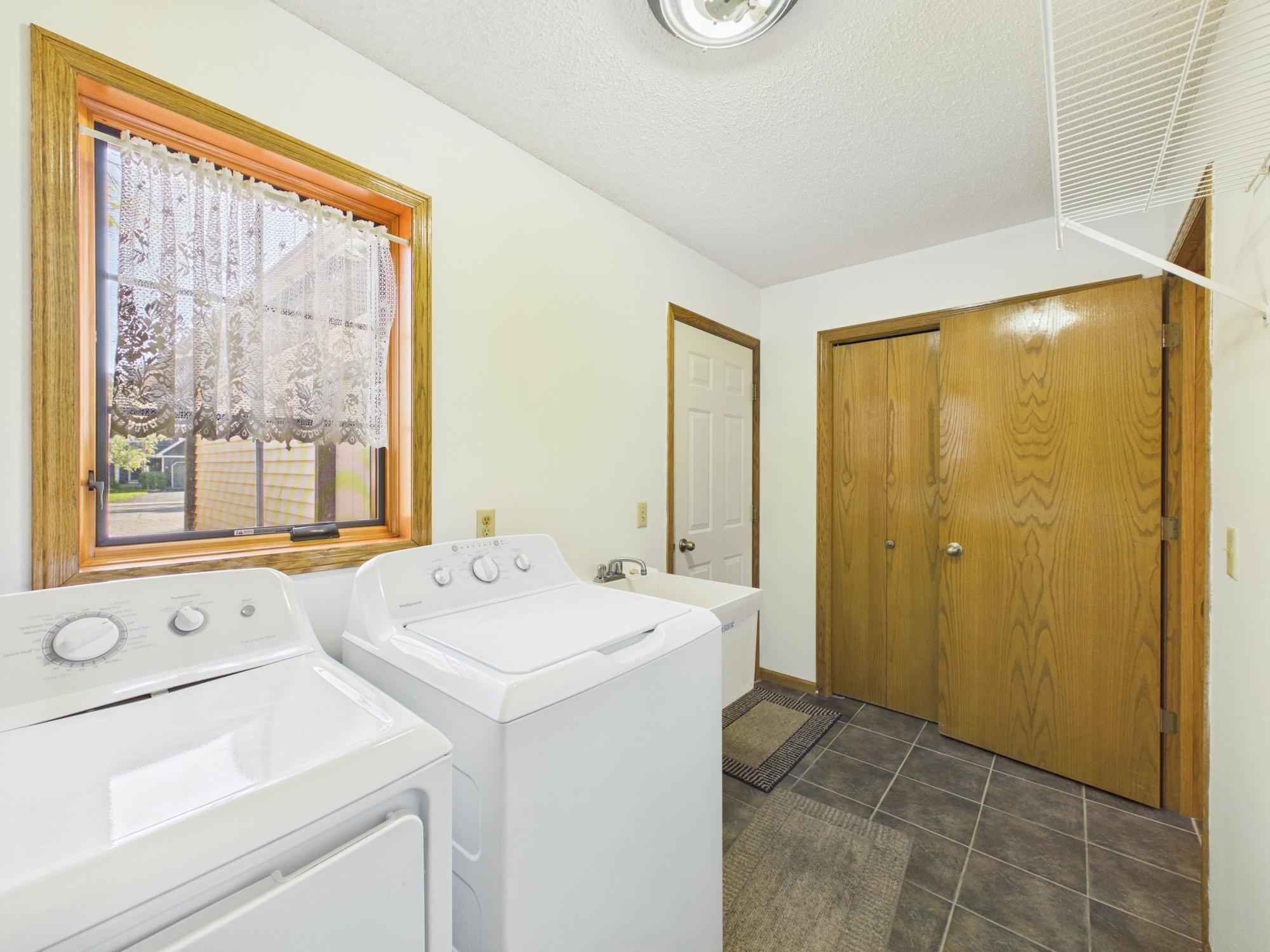View of Residential at 1952 Park Ridge Court, Chaska MN 55318, Chaska (10 of 41) - Mike Wilen | Minnesota Team Real Estate