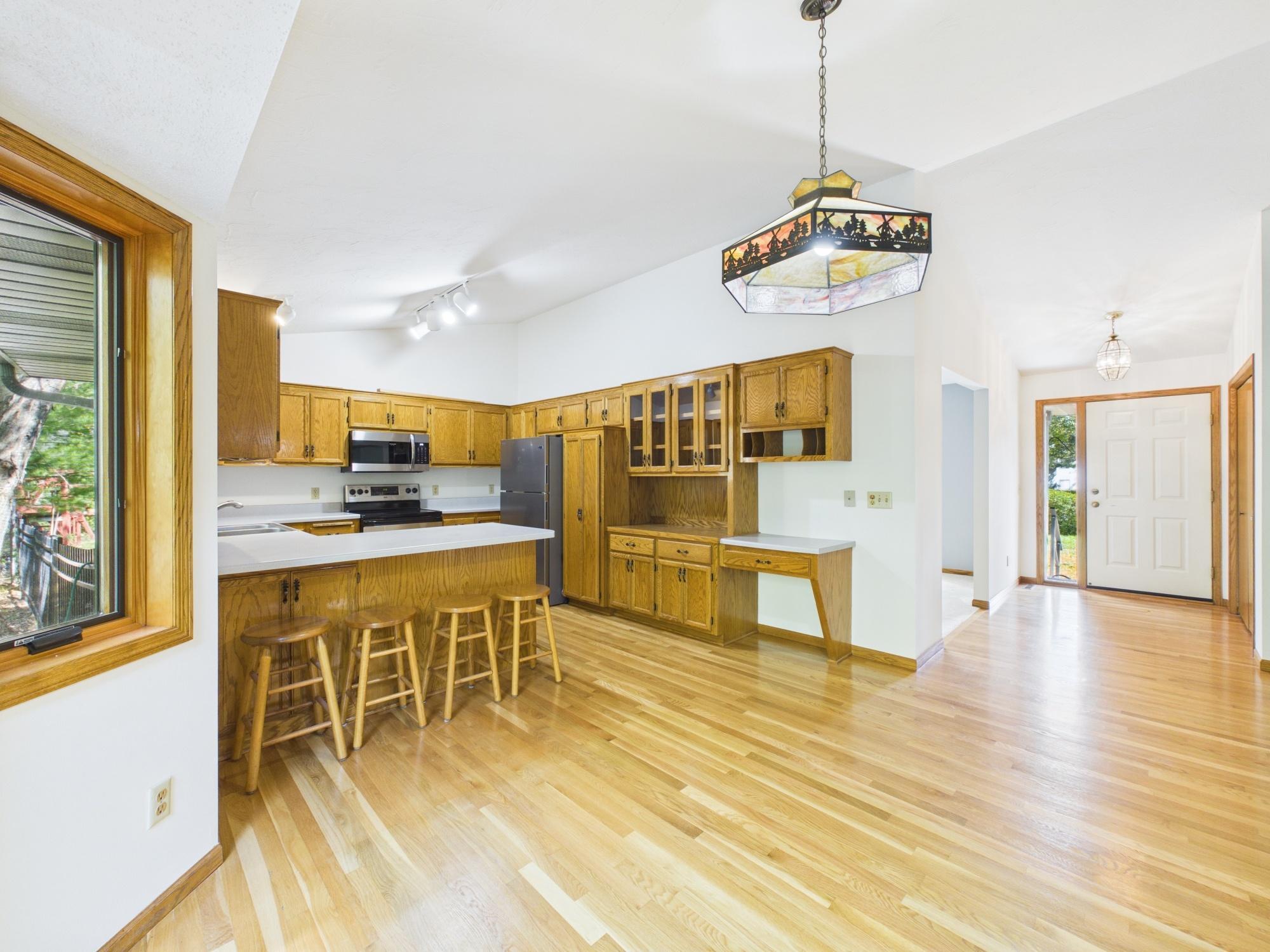 View of Residential at 1952 Park Ridge Court, Chaska MN 55318, Chaska (16 of 41) - Mike Wilen | Minnesota Team Real Estate
