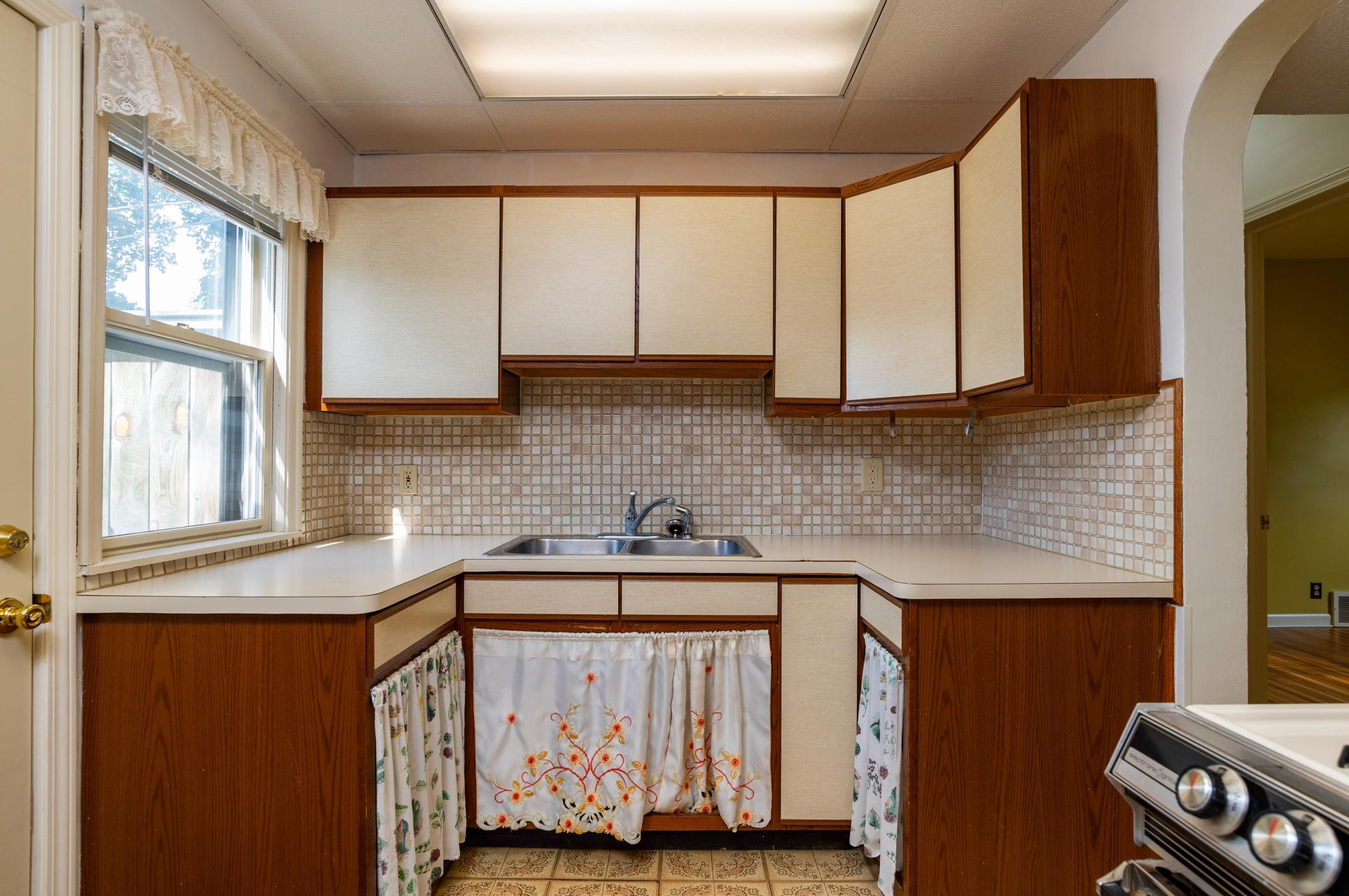 View of Residential at 3120 Louisiana Avenue, Saint Louis Park MN 55426, Saint Louis Park (10 of 31) - Mike Wilen | Minnesota Team Real Estate