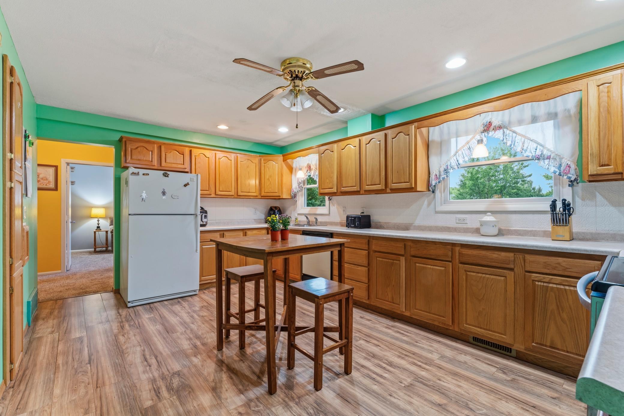 View of Residential at 829 Oriole Drive, Apple Valley MN 55124, Apple Valley (3 of 18) - Mike Wilen | Minnesota Team Real Estate