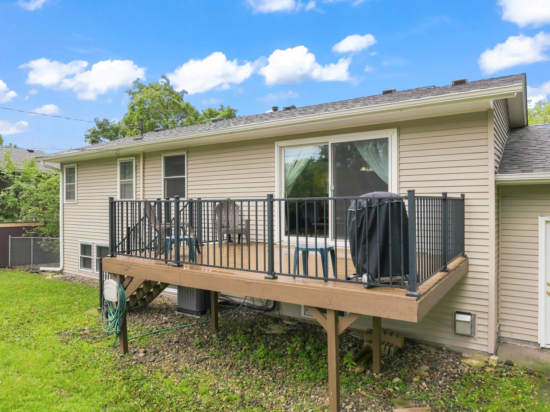 View of Residential at 829 Oriole Drive, Apple Valley MN 55124, Apple Valley (13 of 18) - Mike Wilen | Minnesota Team Real Estate