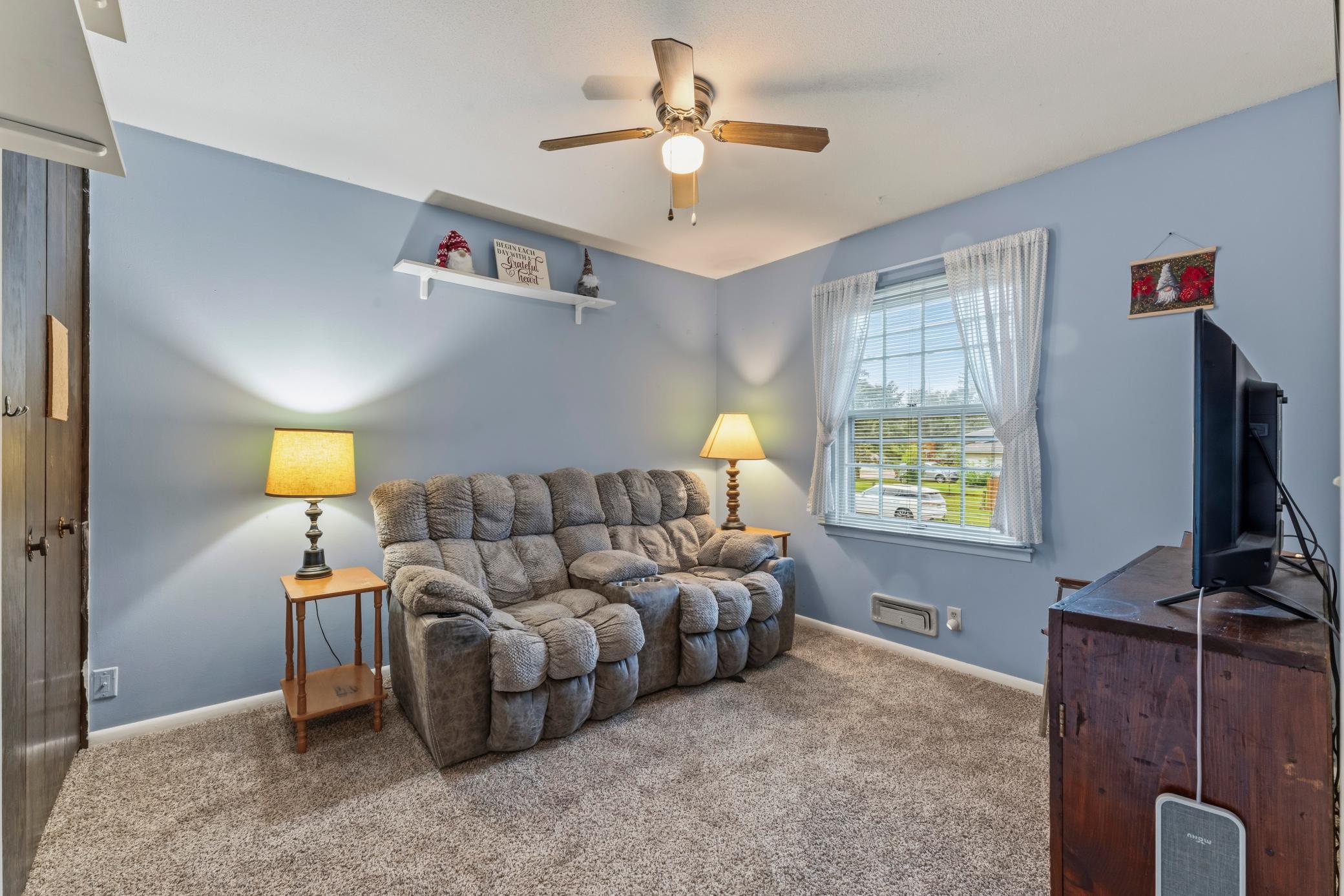 View of Residential at 829 Oriole Drive, Apple Valley MN 55124, Apple Valley (8 of 18) - Mike Wilen | Minnesota Team Real Estate