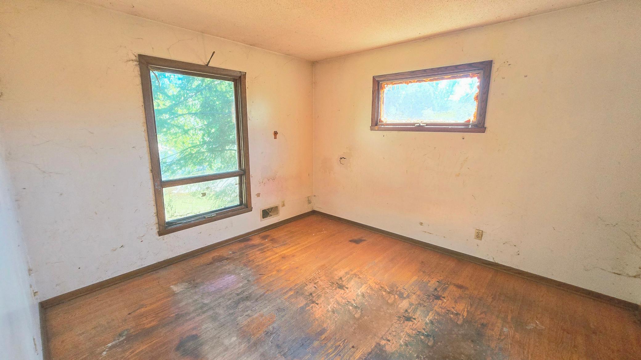 View of Residential at 2937 Chippewa Avenue, Maplewood MN 55109, Maplewood (8 of 17) - Mike Wilen | Minnesota Team Real Estate