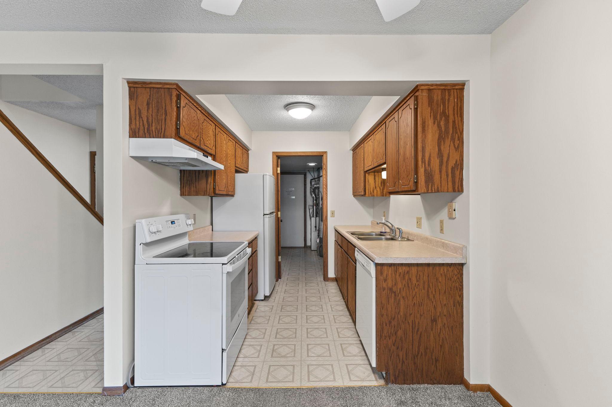 View of Residential at 6666 Xerxes Place, Brooklyn Center MN 55430, Brooklyn Center (6 of 23) - Mike Wilen | Minnesota Team Real Estate