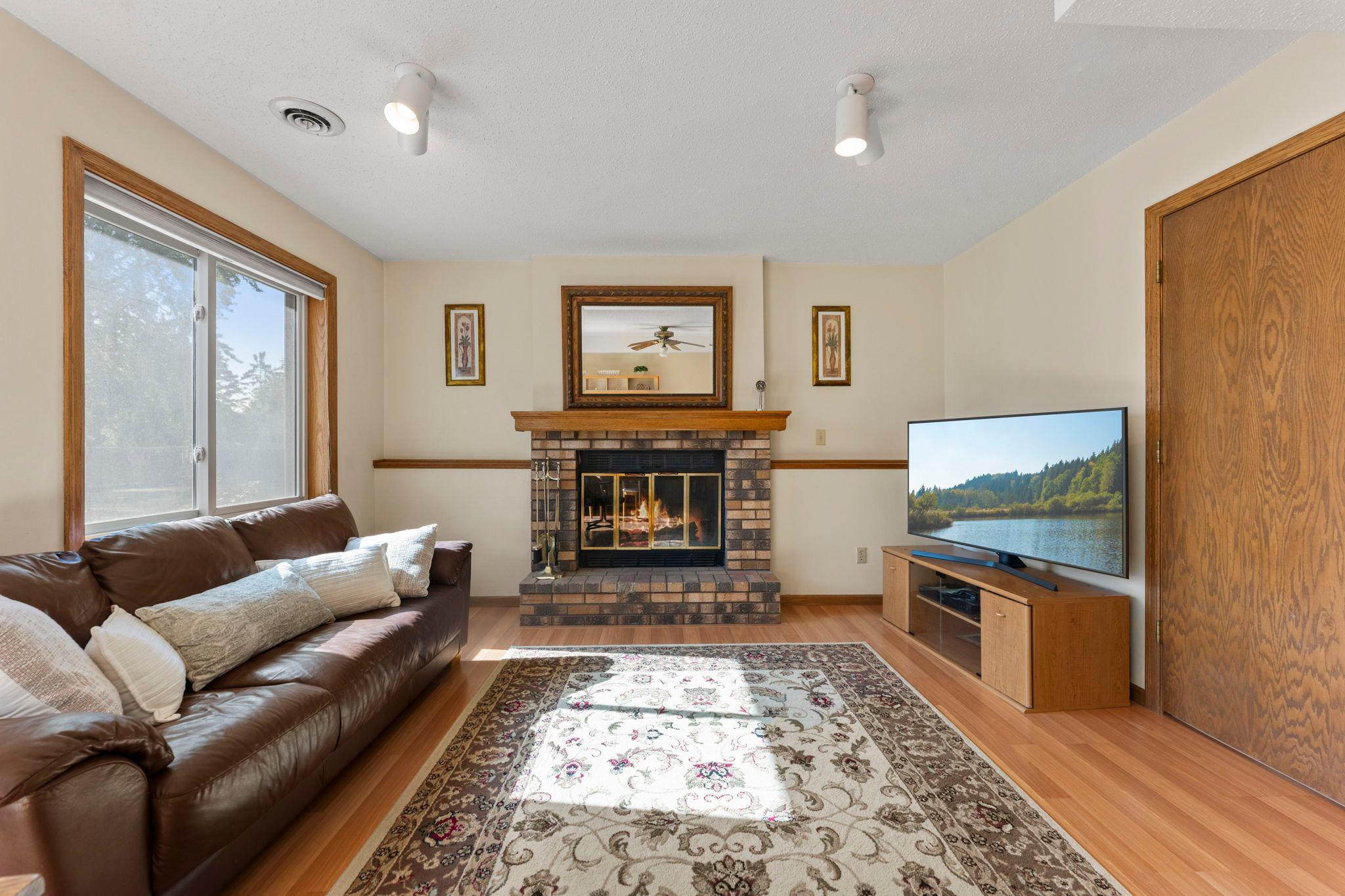 View of Residential at 1013 Rushmore Drive, Burnsville MN 55306, Burnsville (5 of 25) - Mike Wilen | Minnesota Team Real Estate