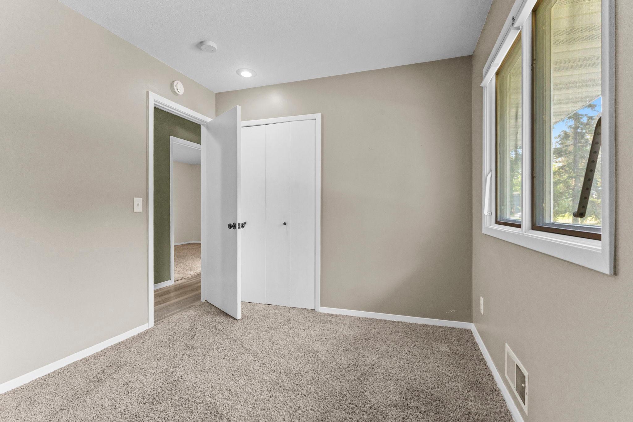 View of Residential at 5375 Matterhorn Drive, Fridley MN 55421, Fridley (37 of 47) - Mike Wilen | Minnesota Team Real Estate
