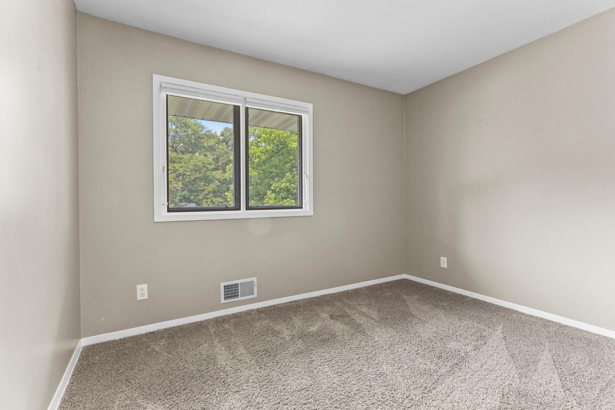 View of Residential at 5375 Matterhorn Drive, Fridley MN 55421, Fridley (39 of 47) - Mike Wilen | Minnesota Team Real Estate