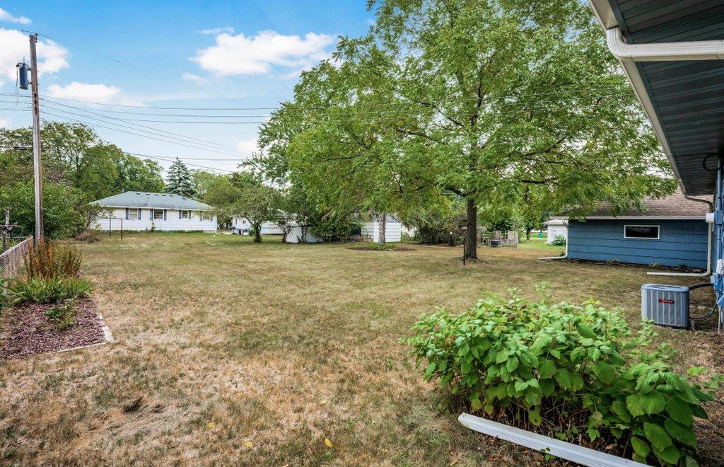 View of Residential at 7208 Florida Avenue, Brooklyn Park MN 55428, Brooklyn Park (22 of 26) - Mike Wilen | Minnesota Team Real Estate