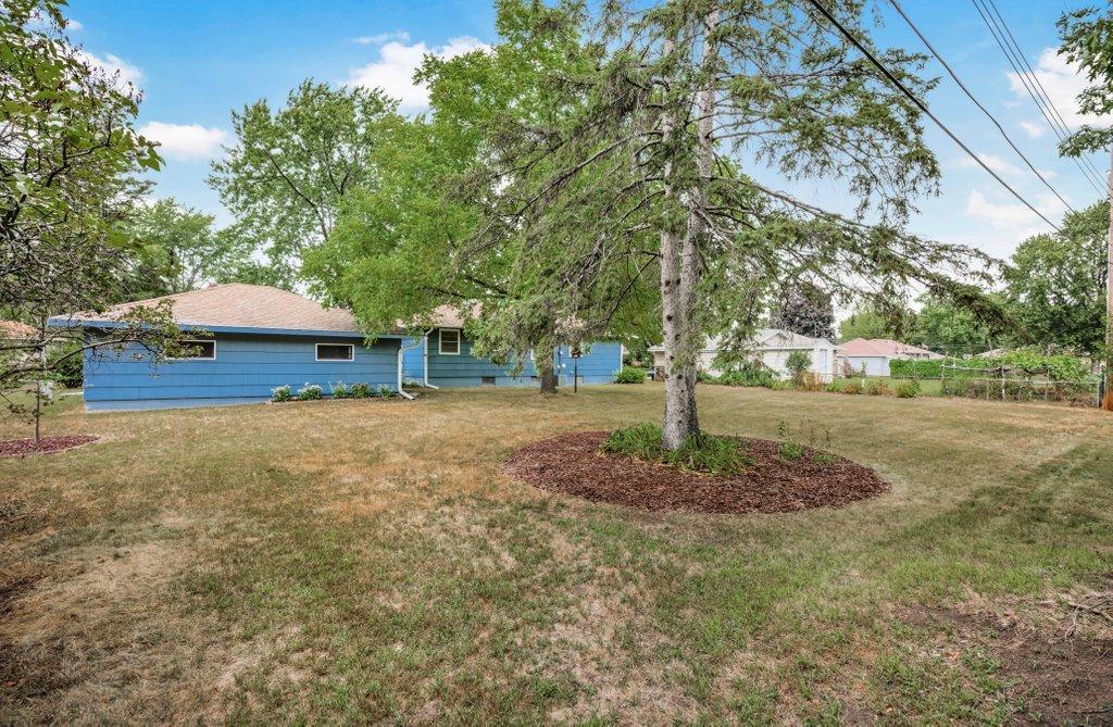 View of Residential at 7208 Florida Avenue, Brooklyn Park MN 55428, Brooklyn Park (20 of 26) - Mike Wilen | Minnesota Team Real Estate