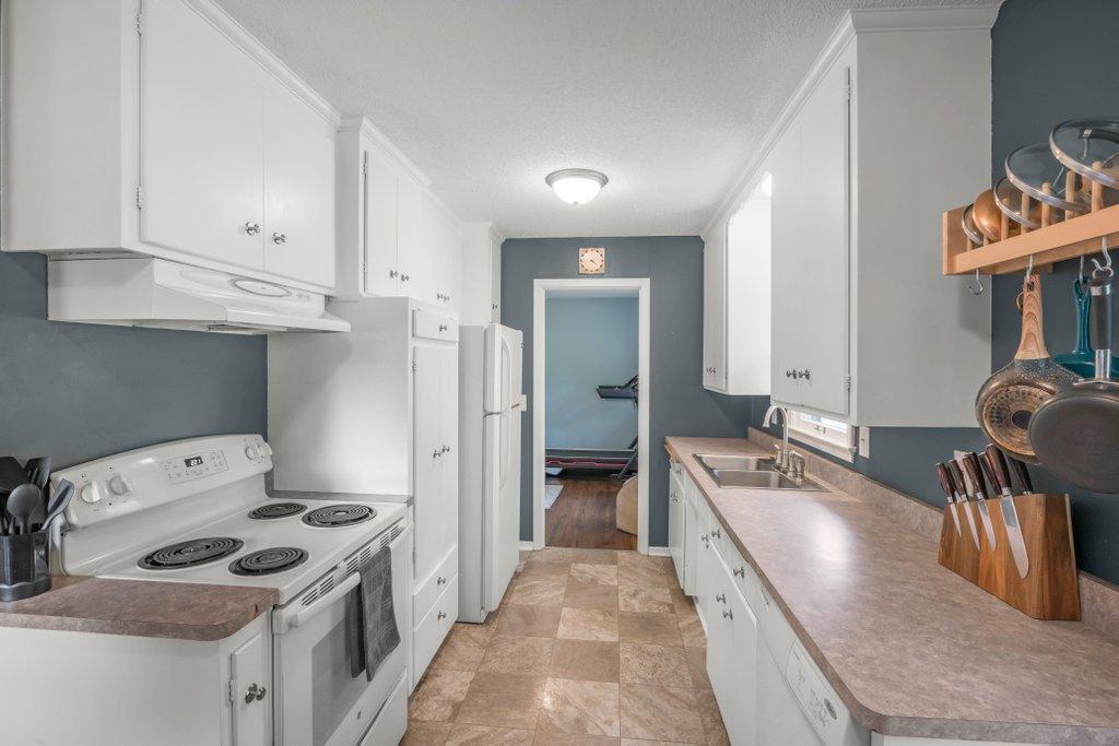 View of Residential at 7208 Florida Avenue, Brooklyn Park MN 55428, Brooklyn Park (7 of 26) - Mike Wilen | Minnesota Team Real Estate