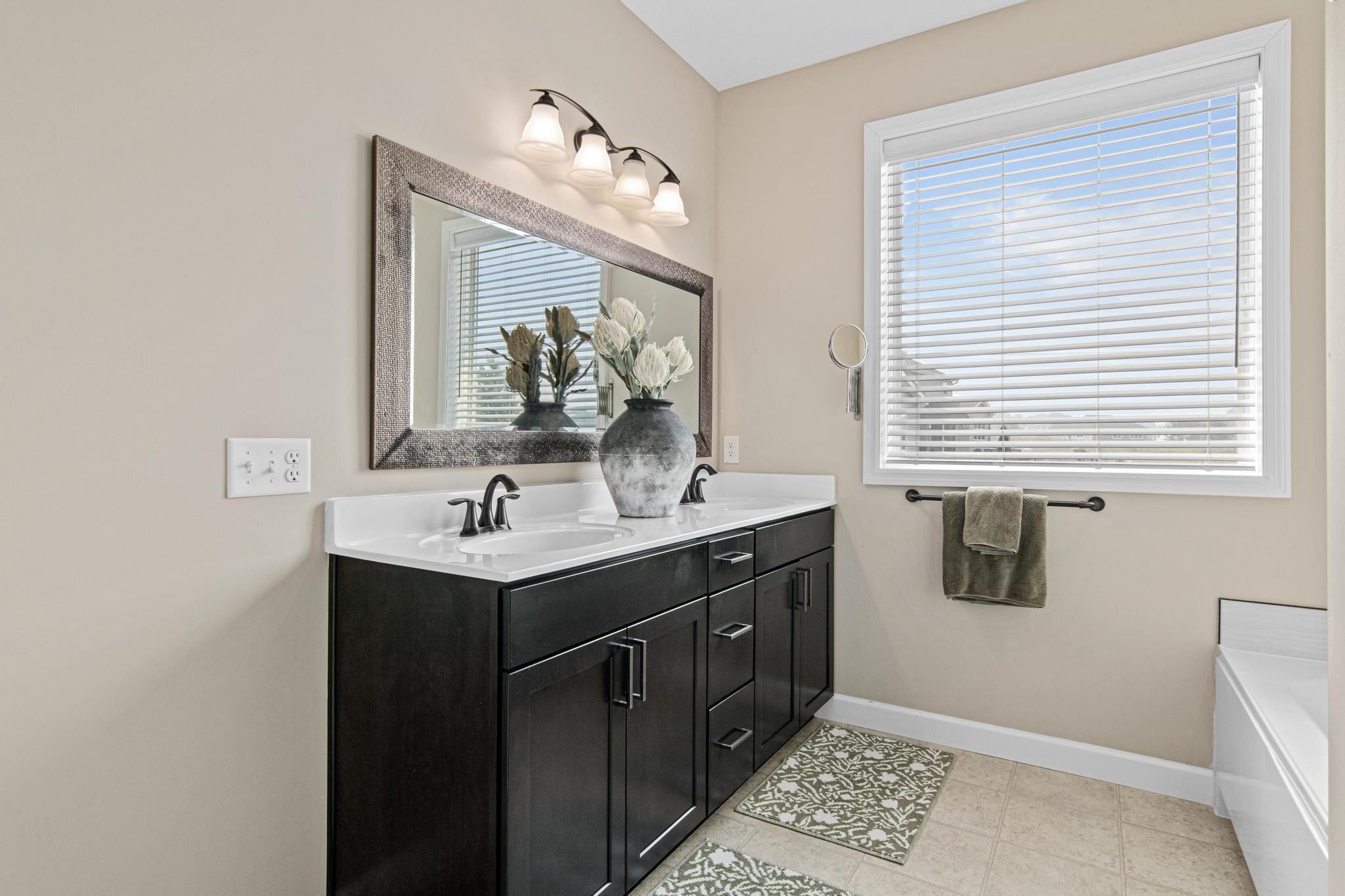 View of Residential at 9189 Plymouth Road, Woodbury MN 55129, Woodbury (17 of 37) - Mike Wilen | Minnesota Team Real Estate