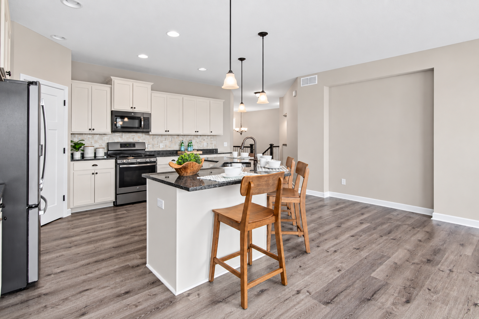 View of Residential at 9189 Plymouth Road, Woodbury MN 55129, Woodbury (10 of 41) - Mike Wilen | Minnesota Team Real Estate