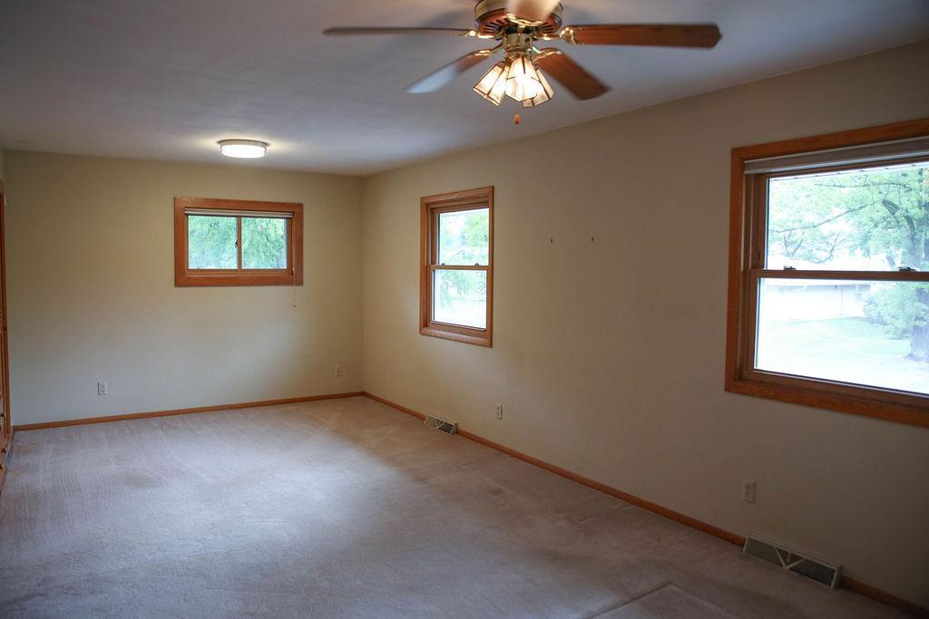 View of Residential at 1825 Woodcrest Drive, Saint Paul MN 55119, Saint Paul (18 of 40) - Mike Wilen | Minnesota Team Real Estate