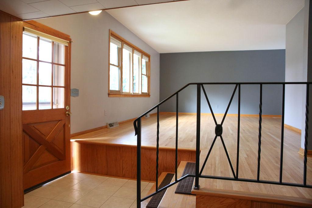 View of Residential at 1825 Woodcrest Drive, Saint Paul MN 55119, Saint Paul (6 of 40) - Mike Wilen | Minnesota Team Real Estate