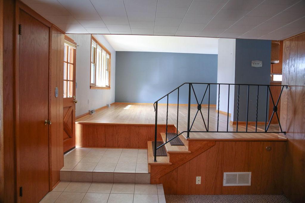 View of Residential at 1825 Woodcrest Drive, Saint Paul MN 55119, Saint Paul (7 of 40) - Mike Wilen | Minnesota Team Real Estate