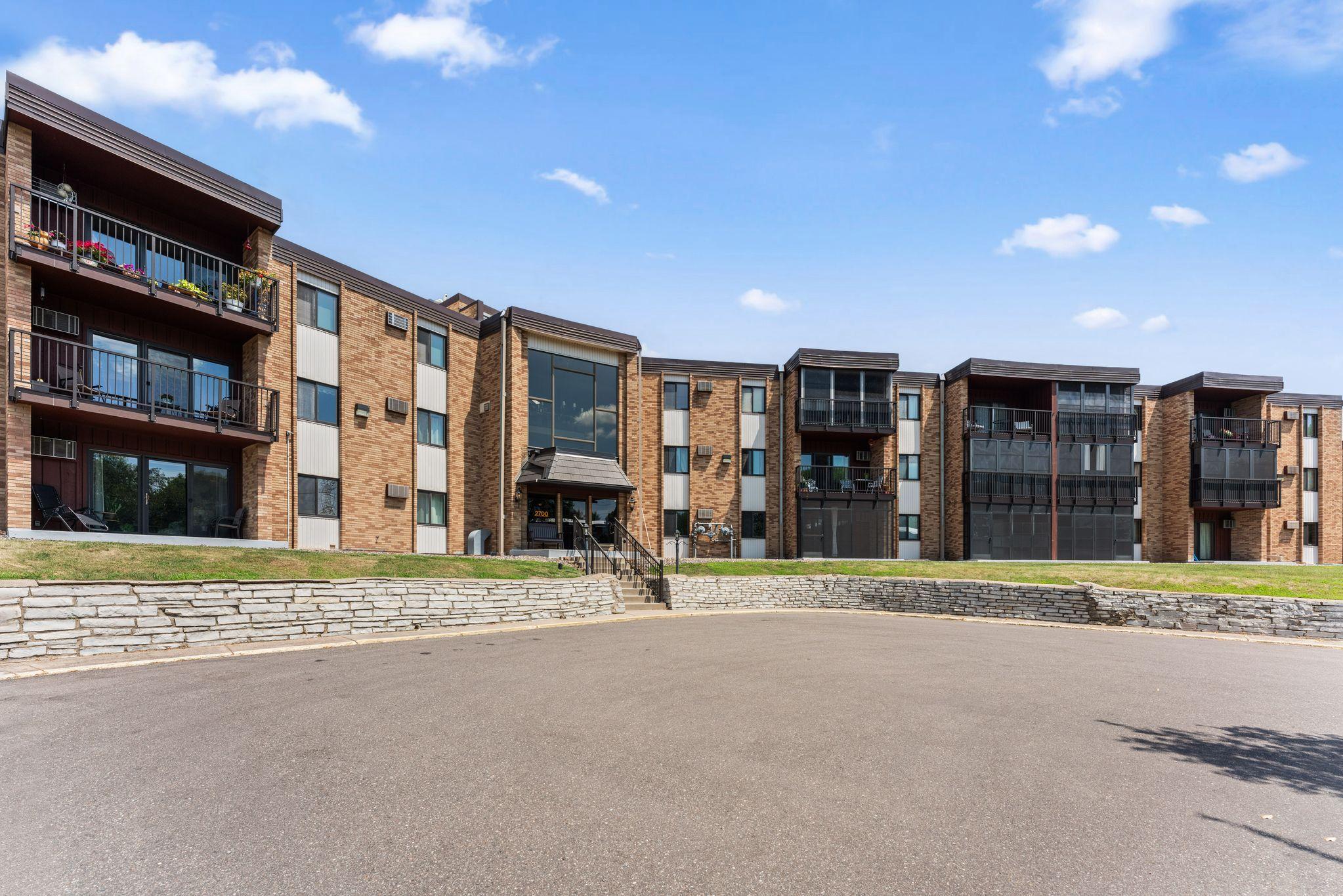 View of Residential at 2700 Oxford Street #101, Roseville MN 55113, Roseville - Mike Wilen | Minnesota Team Real Estate