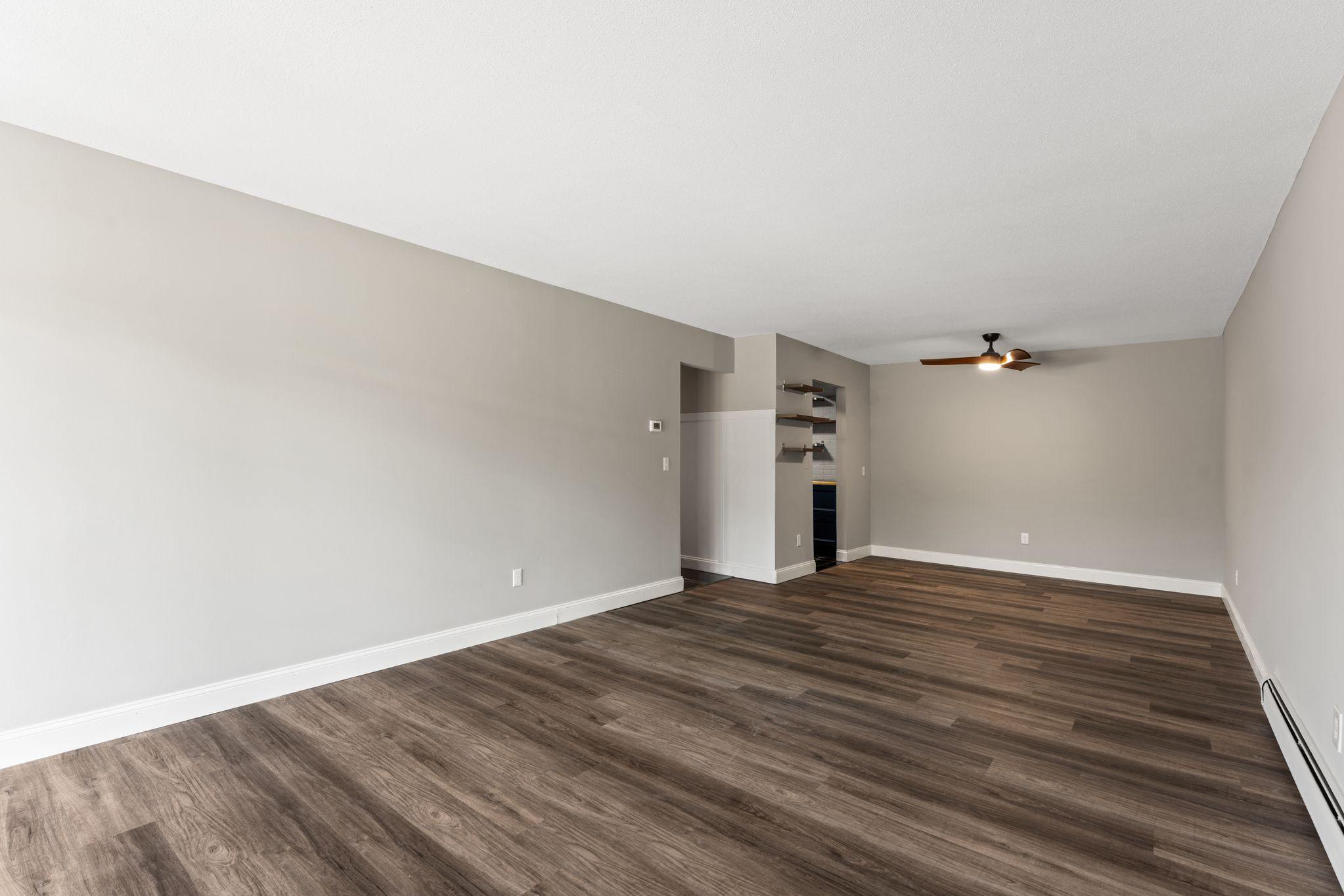 View of Residential at 2700 Oxford Street #101, Roseville MN 55113, Roseville (12 of 23) - Mike Wilen | Minnesota Team Real Estate