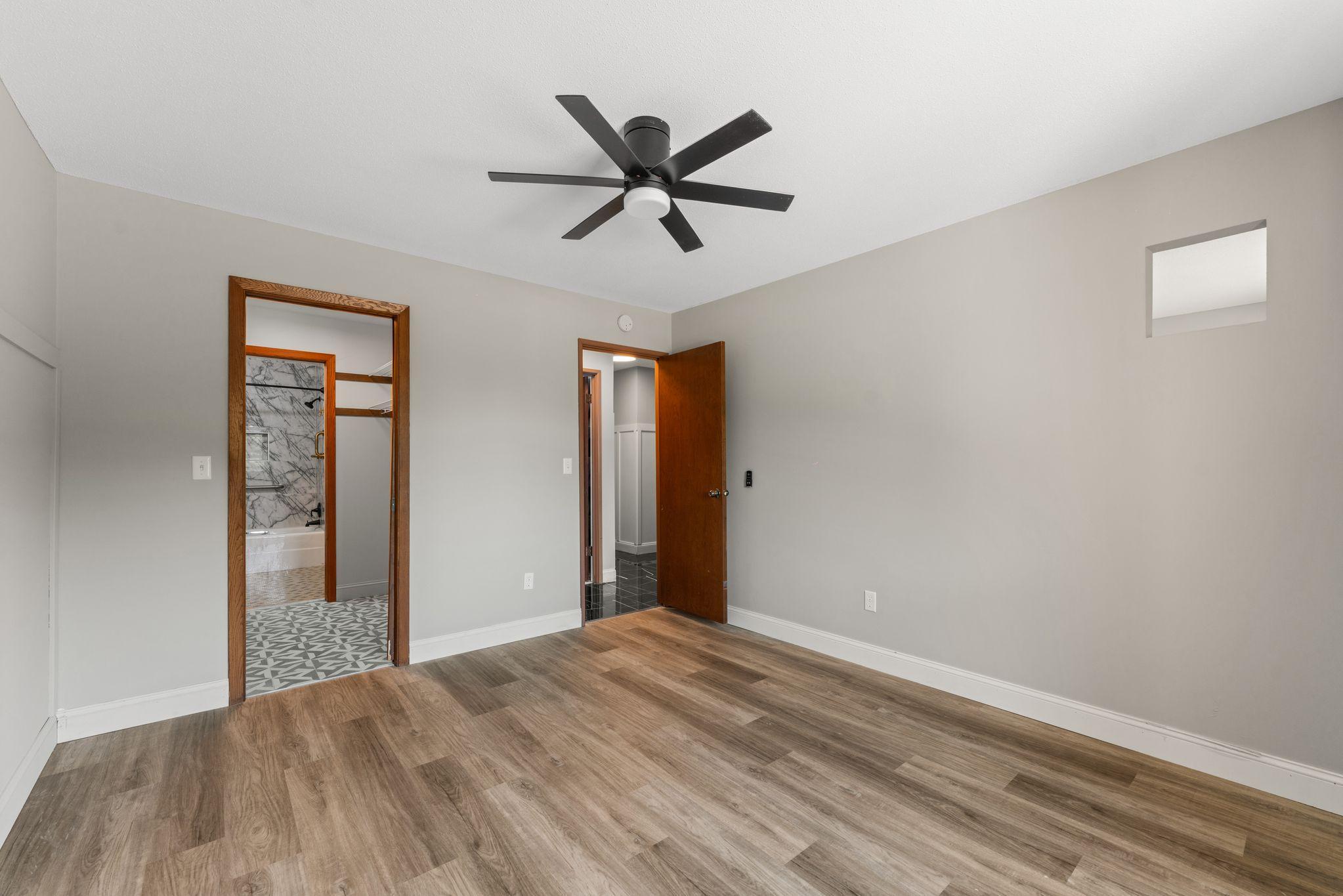 View of Residential at 2700 Oxford Street #101, Roseville MN 55113, Roseville (15 of 23) - Mike Wilen | Minnesota Team Real Estate