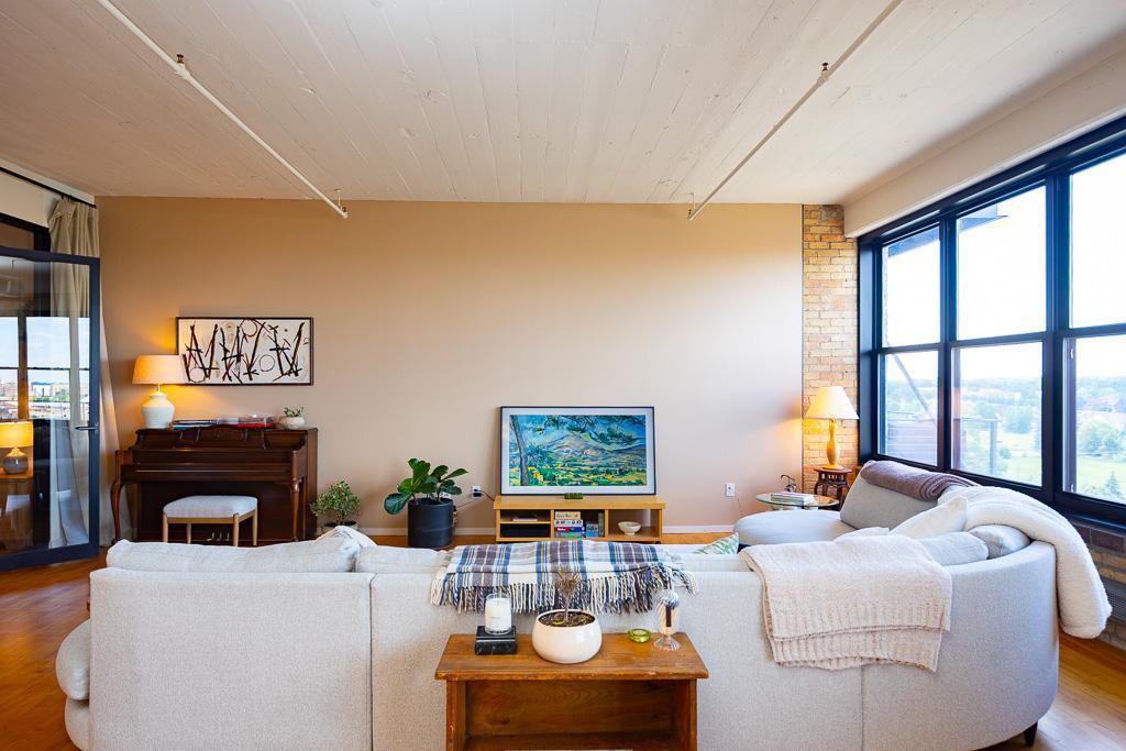 View of Residential at 290 Market Street #608, Minneapolis MN 55405, Minneapolis (8 of 21) - Mike Wilen | Minnesota Team Real Estate