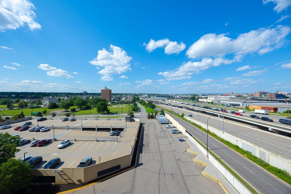 View of Residential at 290 Market Street #608, Minneapolis MN 55405, Minneapolis (18 of 21) - Mike Wilen | Minnesota Team Real Estate