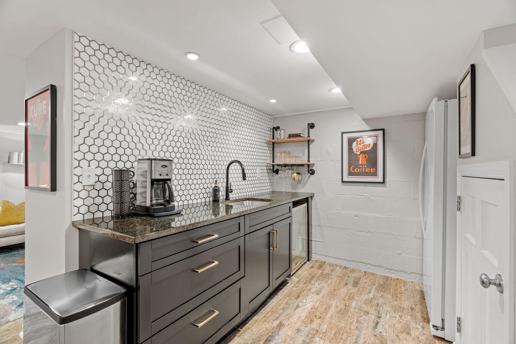 View of Residential at 5541 Vincent Avenue, Minneapolis MN 55410, Minneapolis (31 of 38) - Mike Wilen | Minnesota Team Real Estate